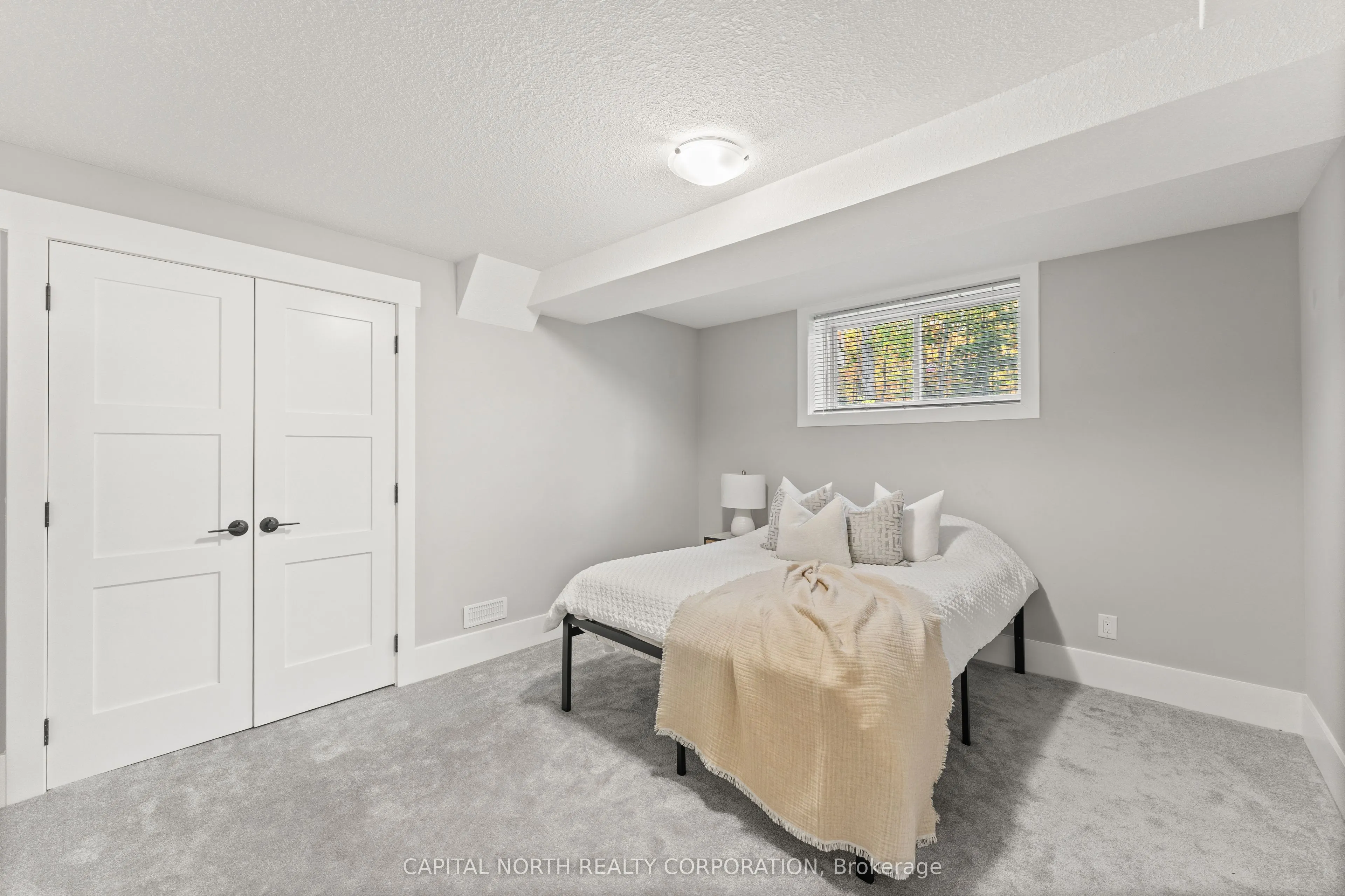 3496 Crescent Harbour Road