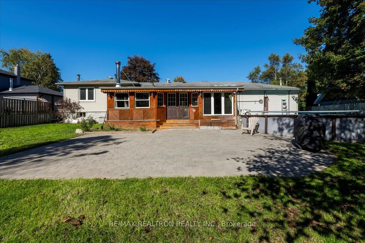 11 Burbank Circle
