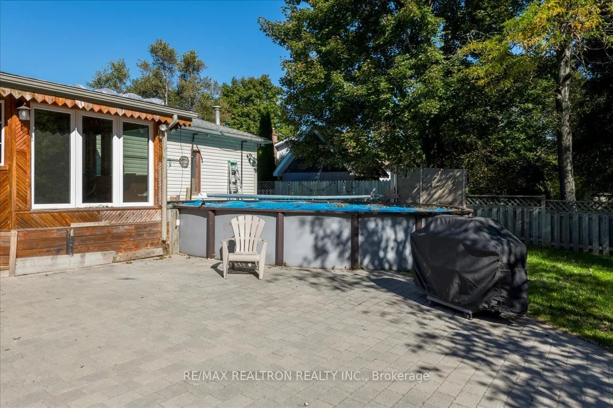 11 Burbank Circle