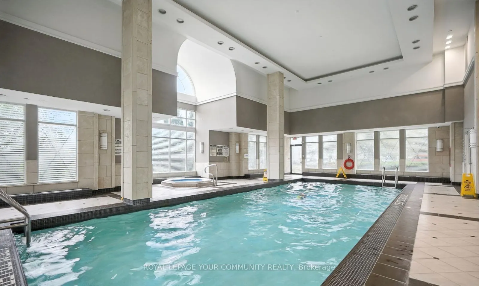 350 Red Maple Road, #905