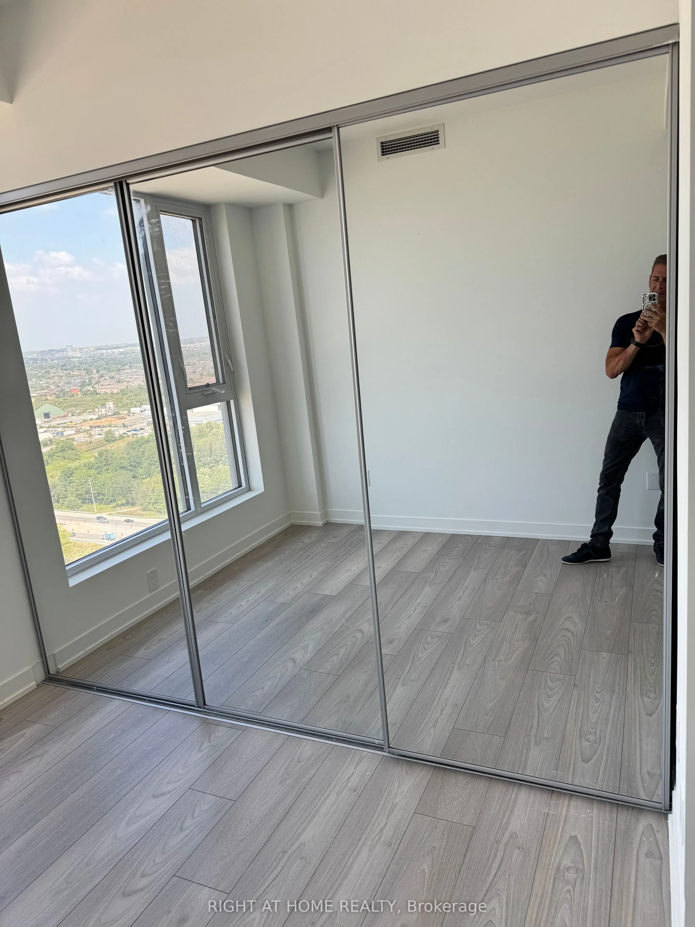 474 Caldari Road, #2305