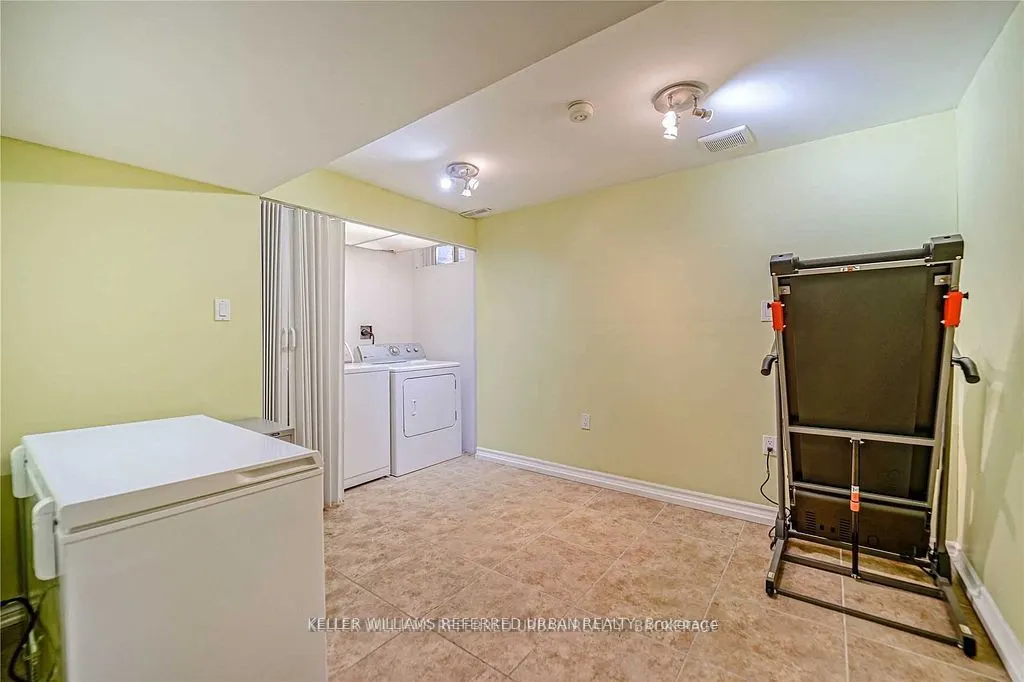 75 William Curtis Circle, #78