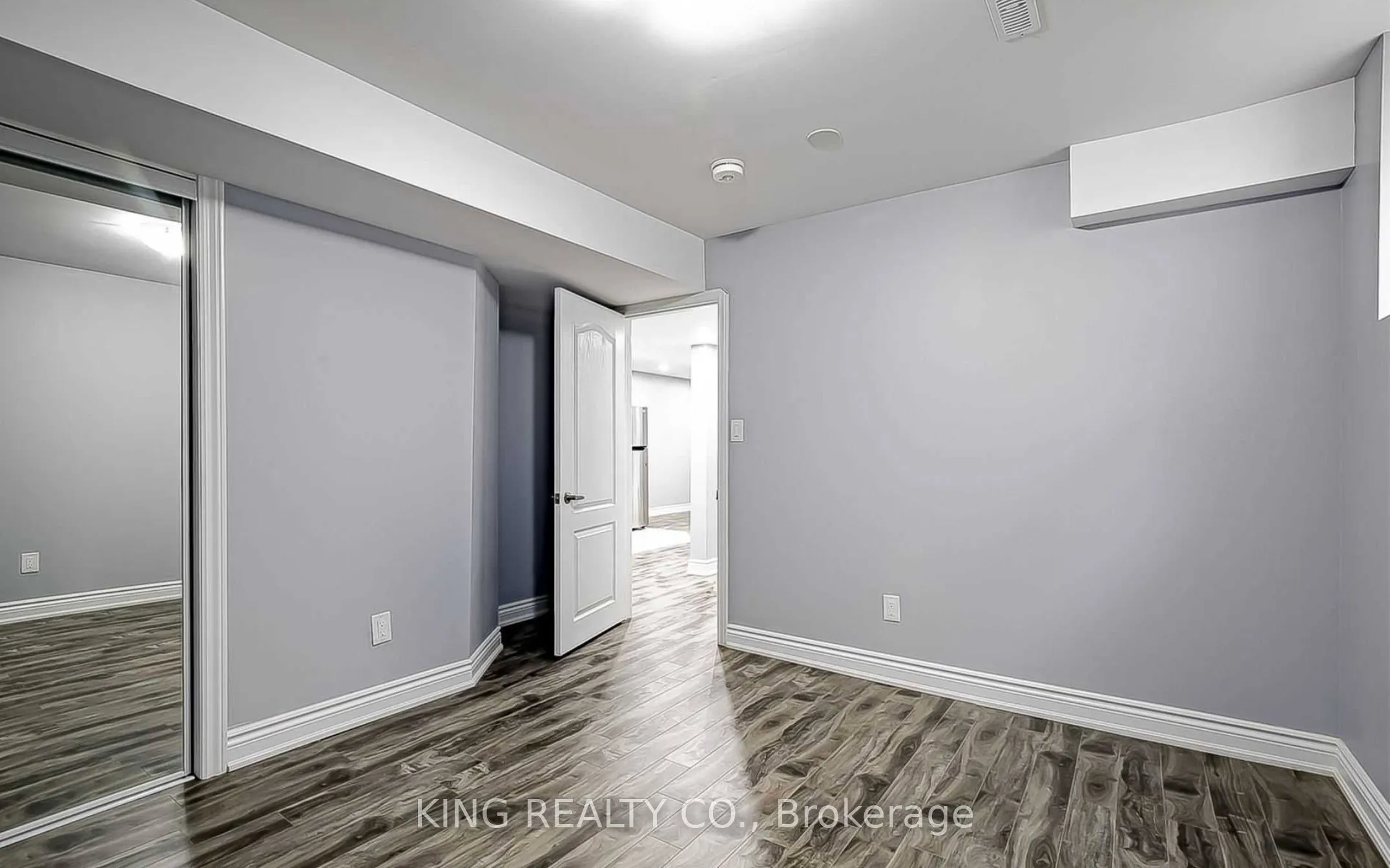 91 Retreat Boulevard, #Lower