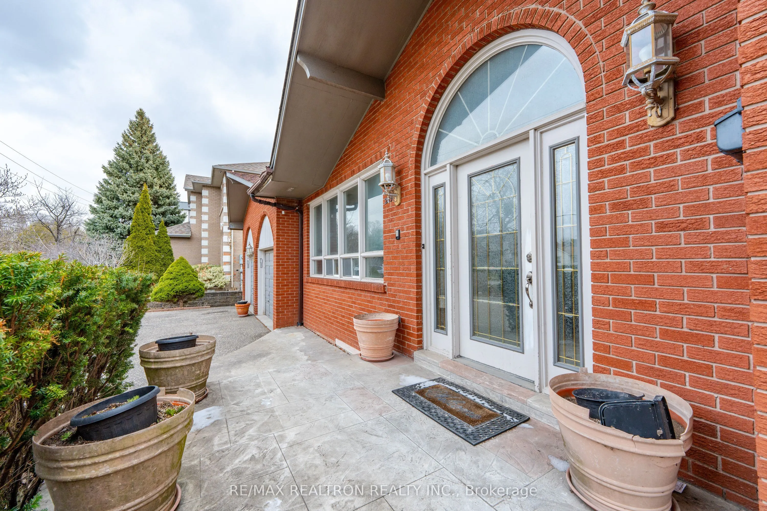 209 Crestwood Road