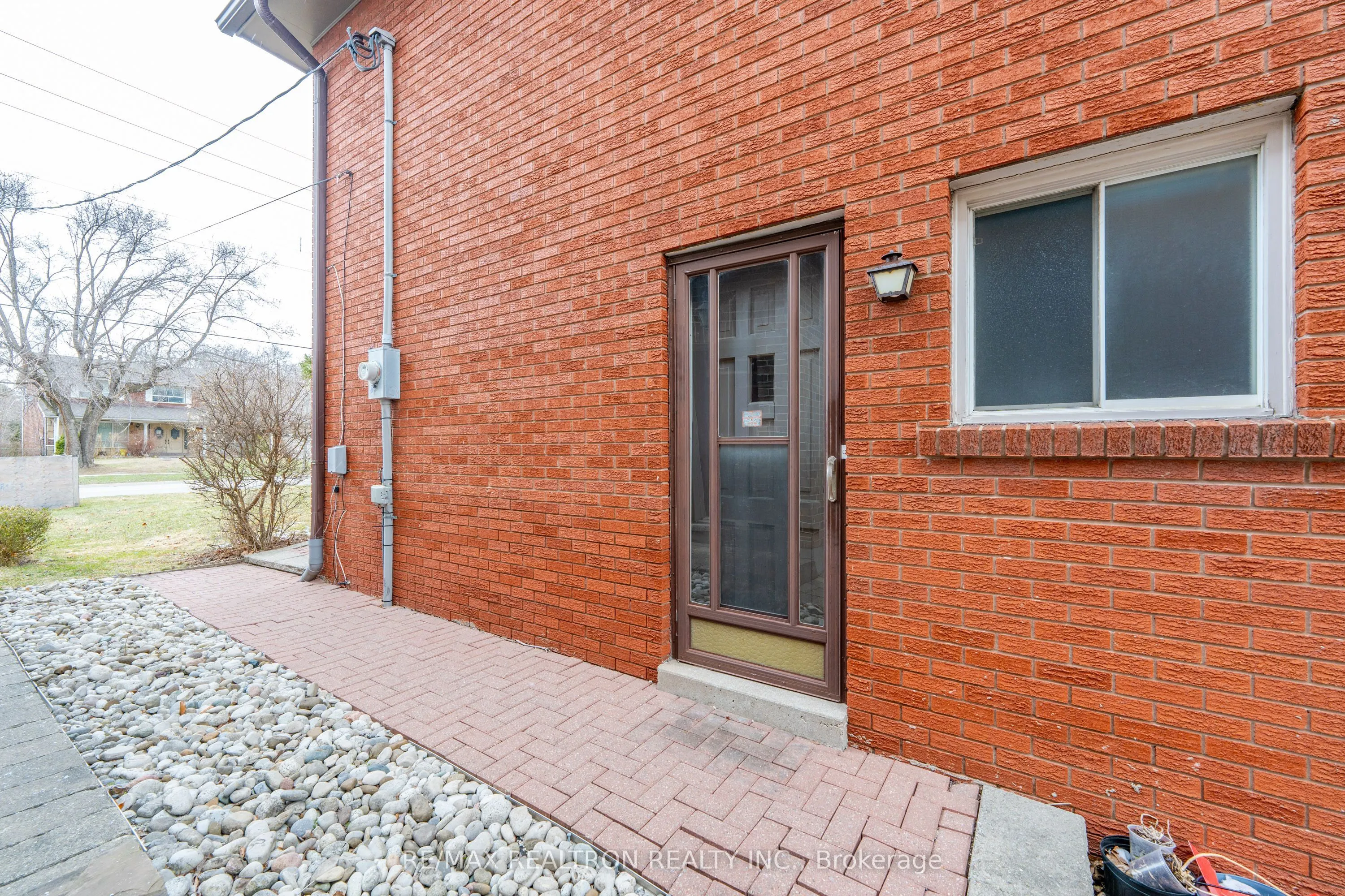 209 Crestwood Road
