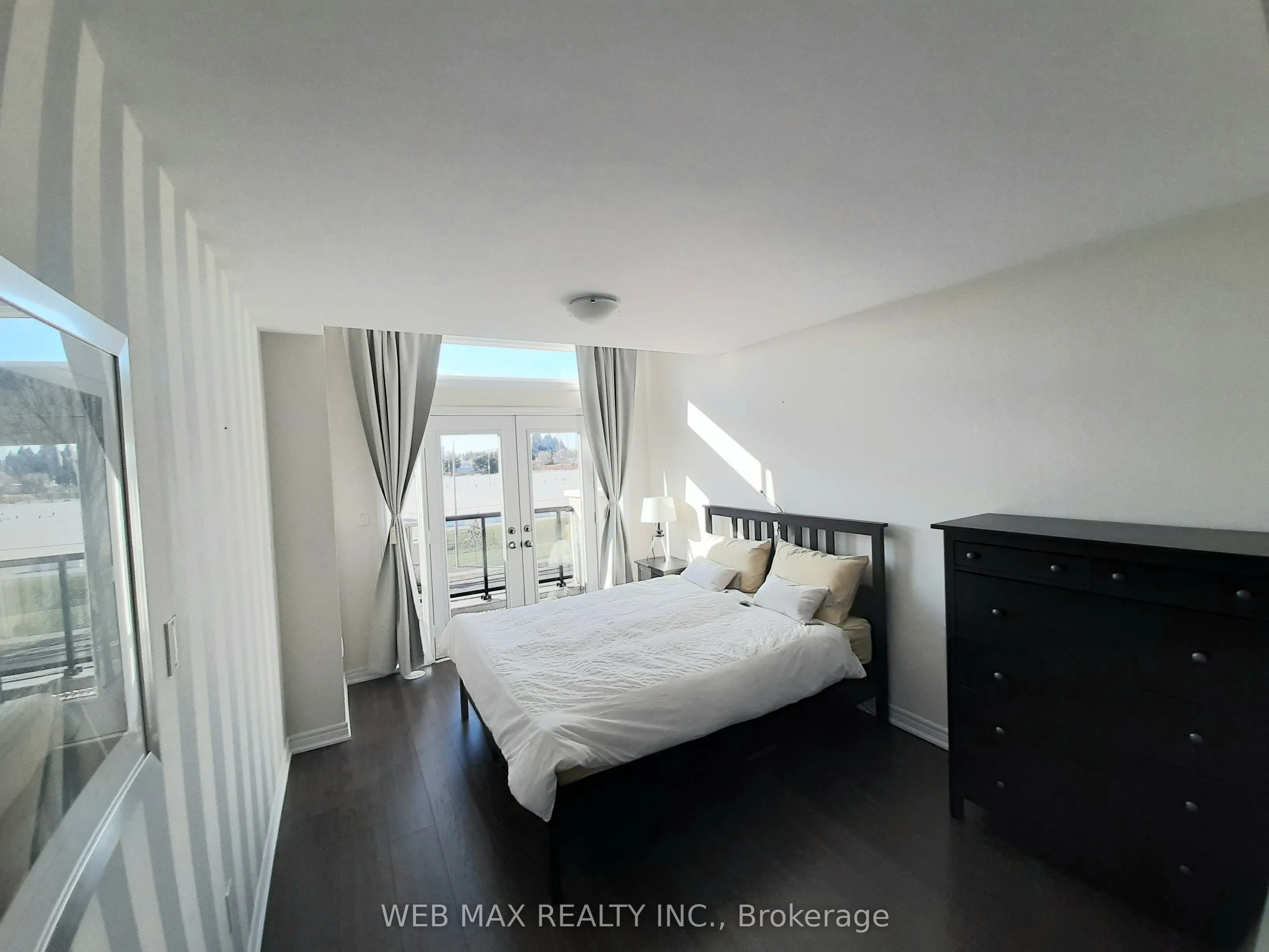 9601 Jane Street N, #10