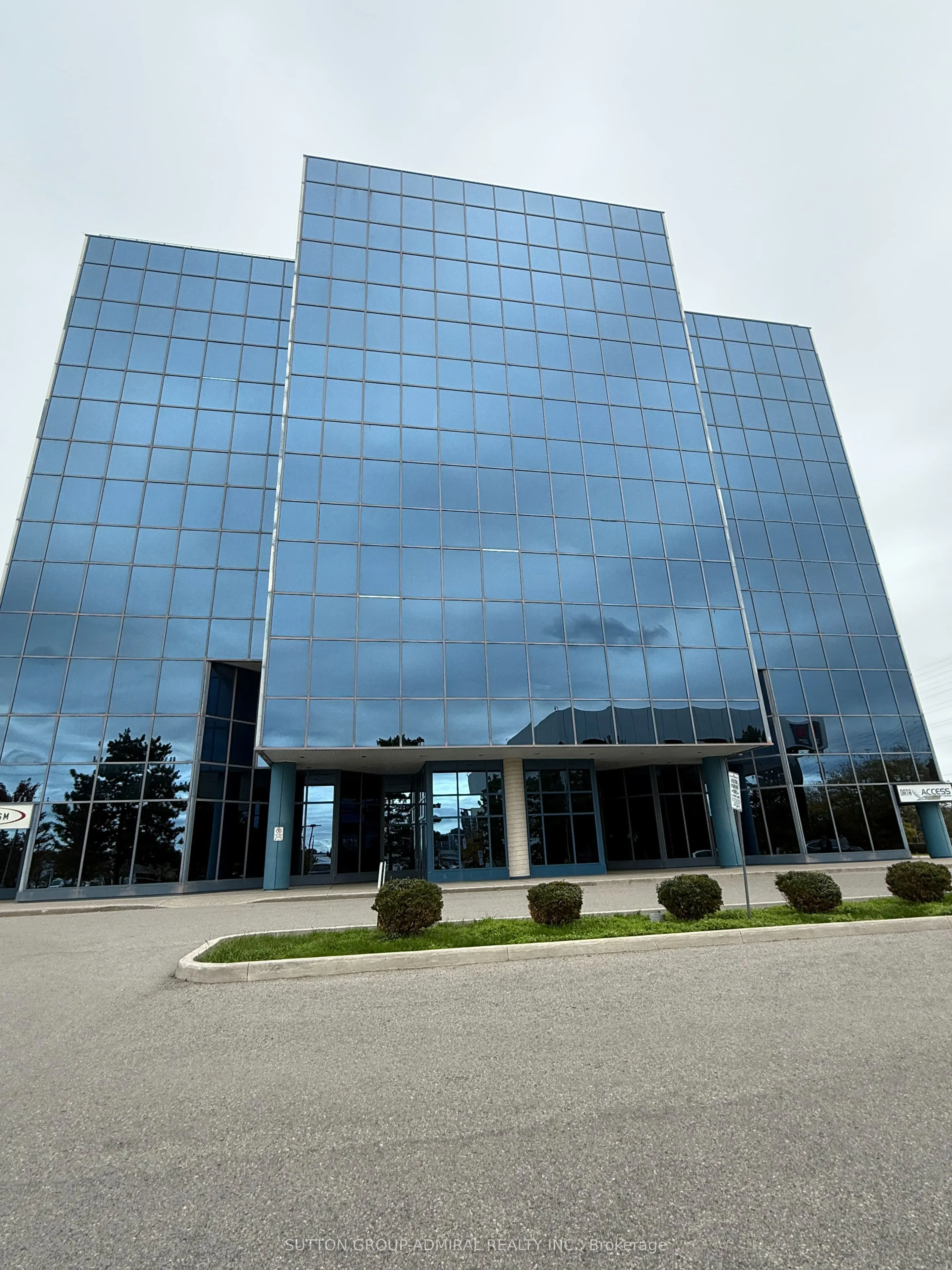 15 Wertheim Court, #306