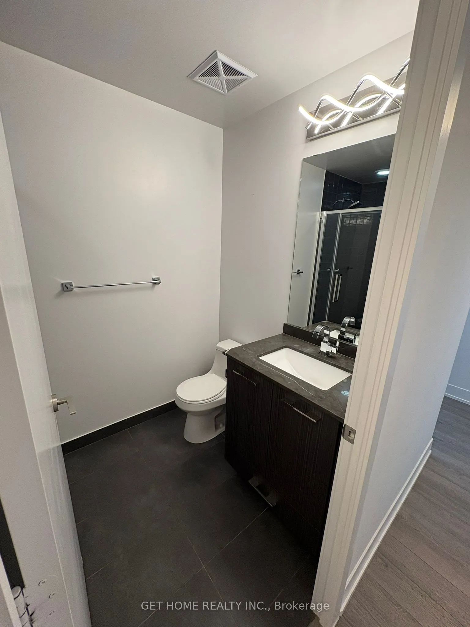 9471 Yonge Street, #710