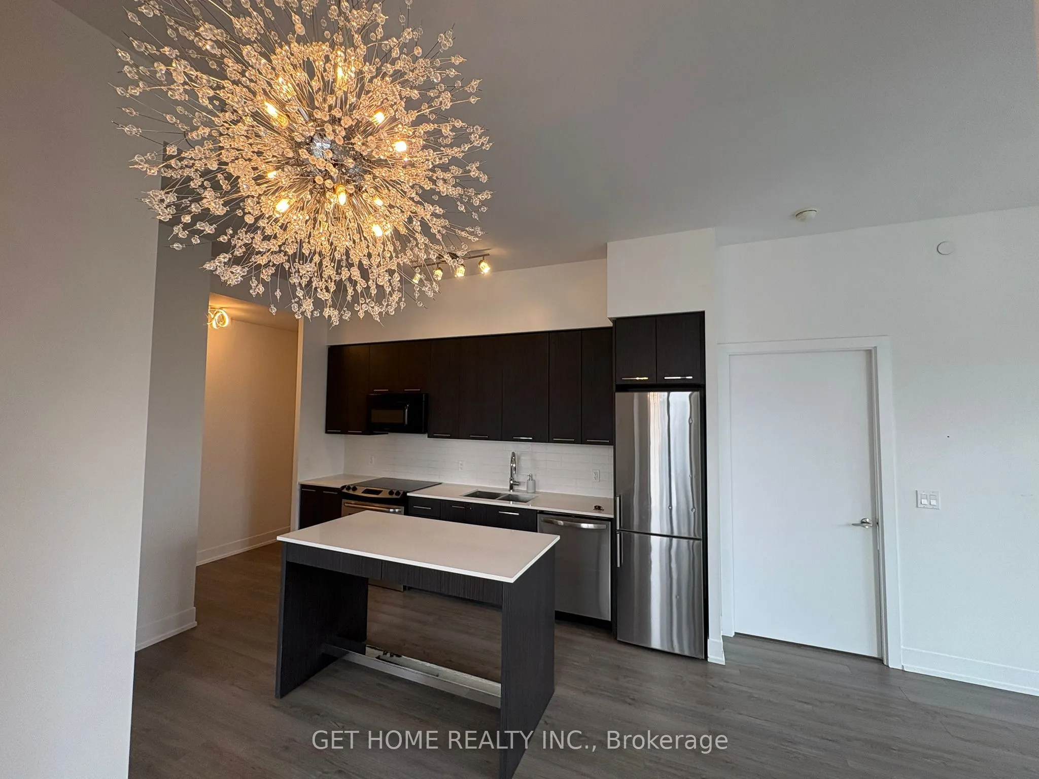9471 Yonge Street, #710