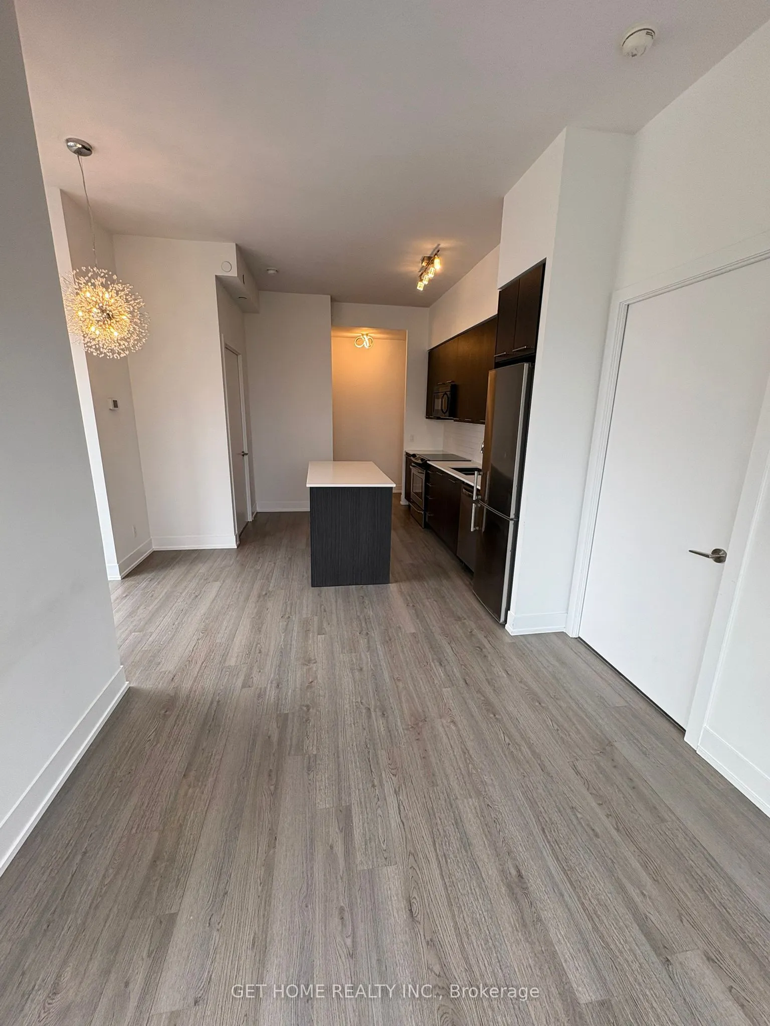 9471 Yonge Street, #710