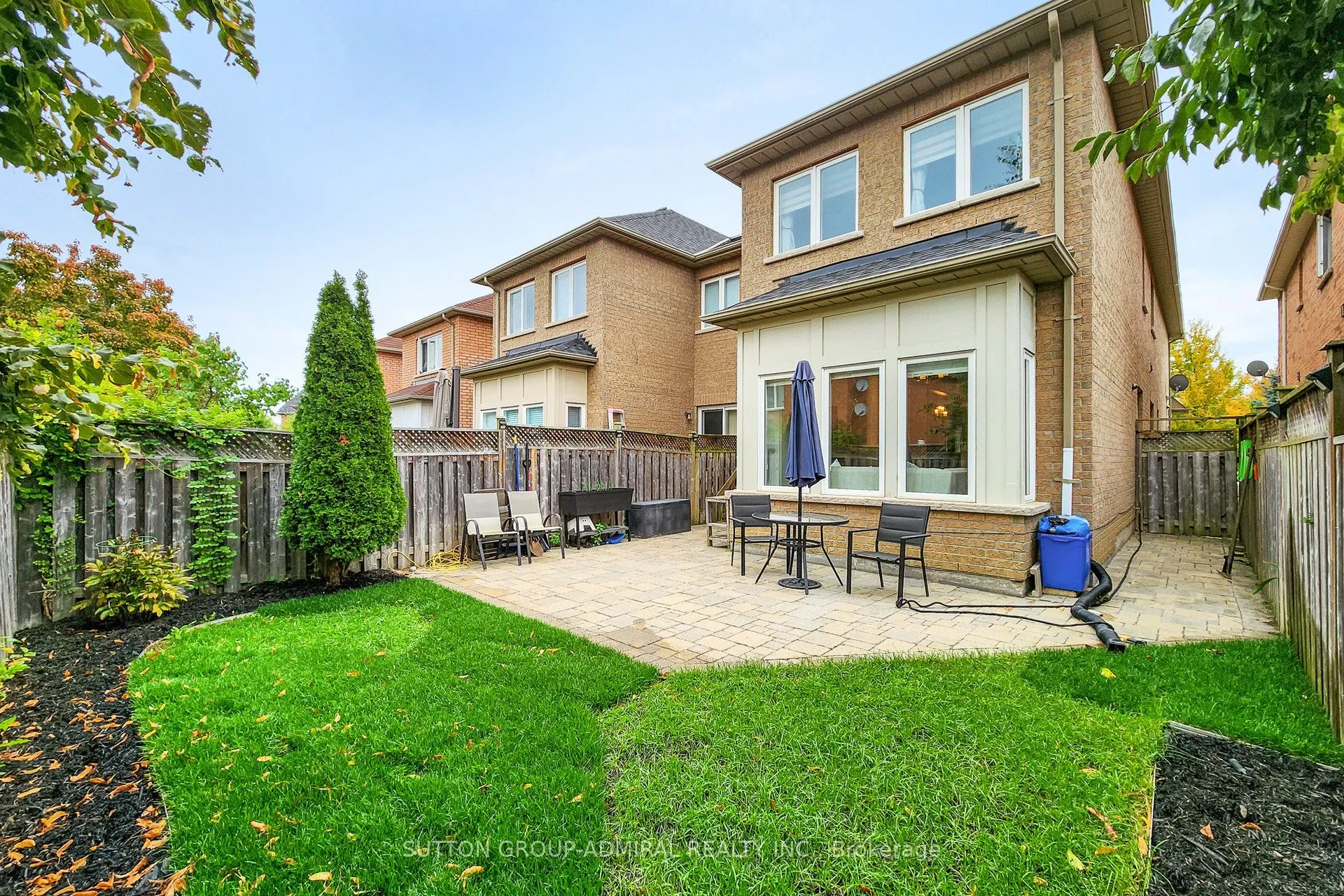 86 Autumn Hill Boulevard