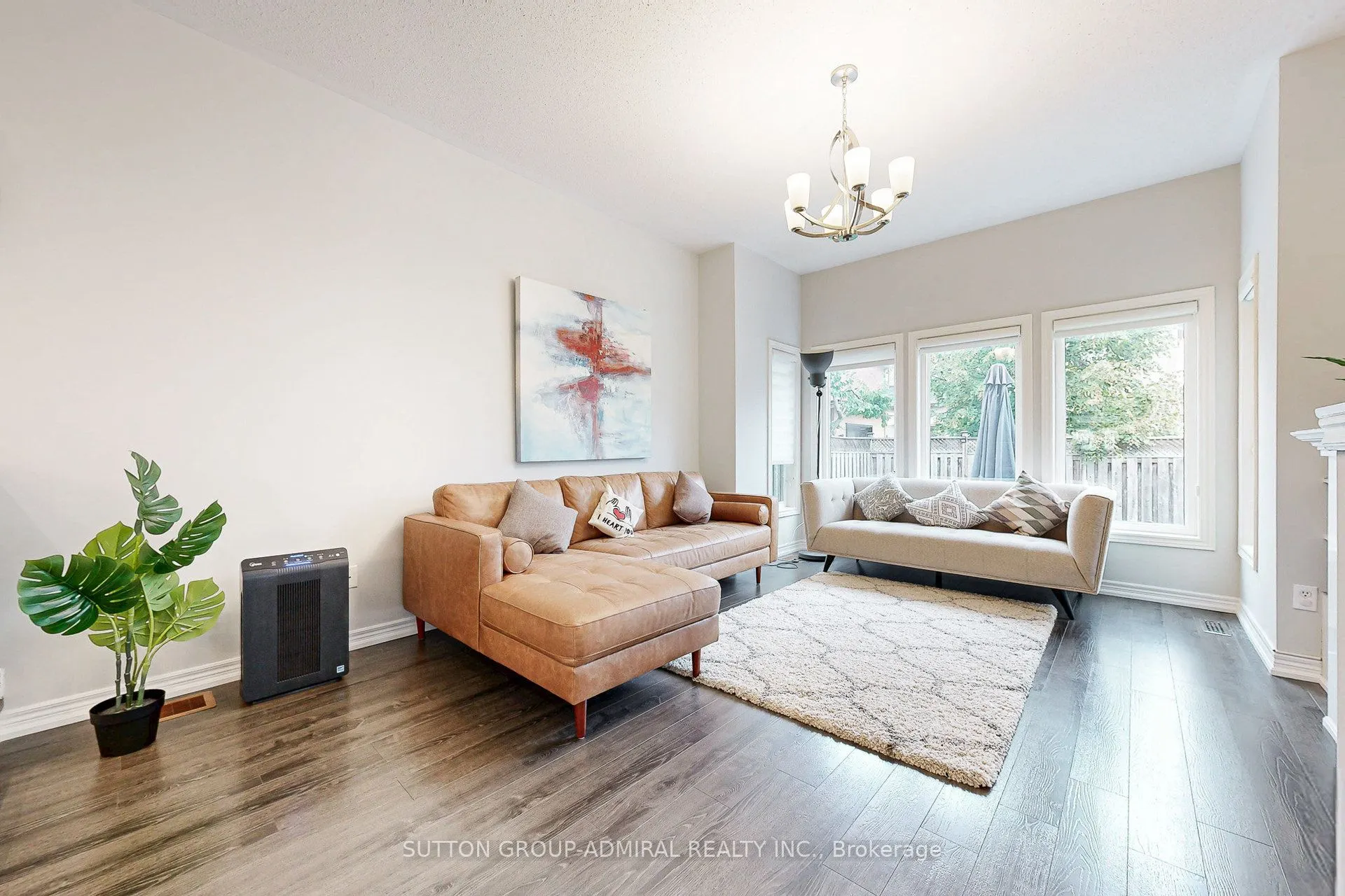 86 Autumn Hill Boulevard