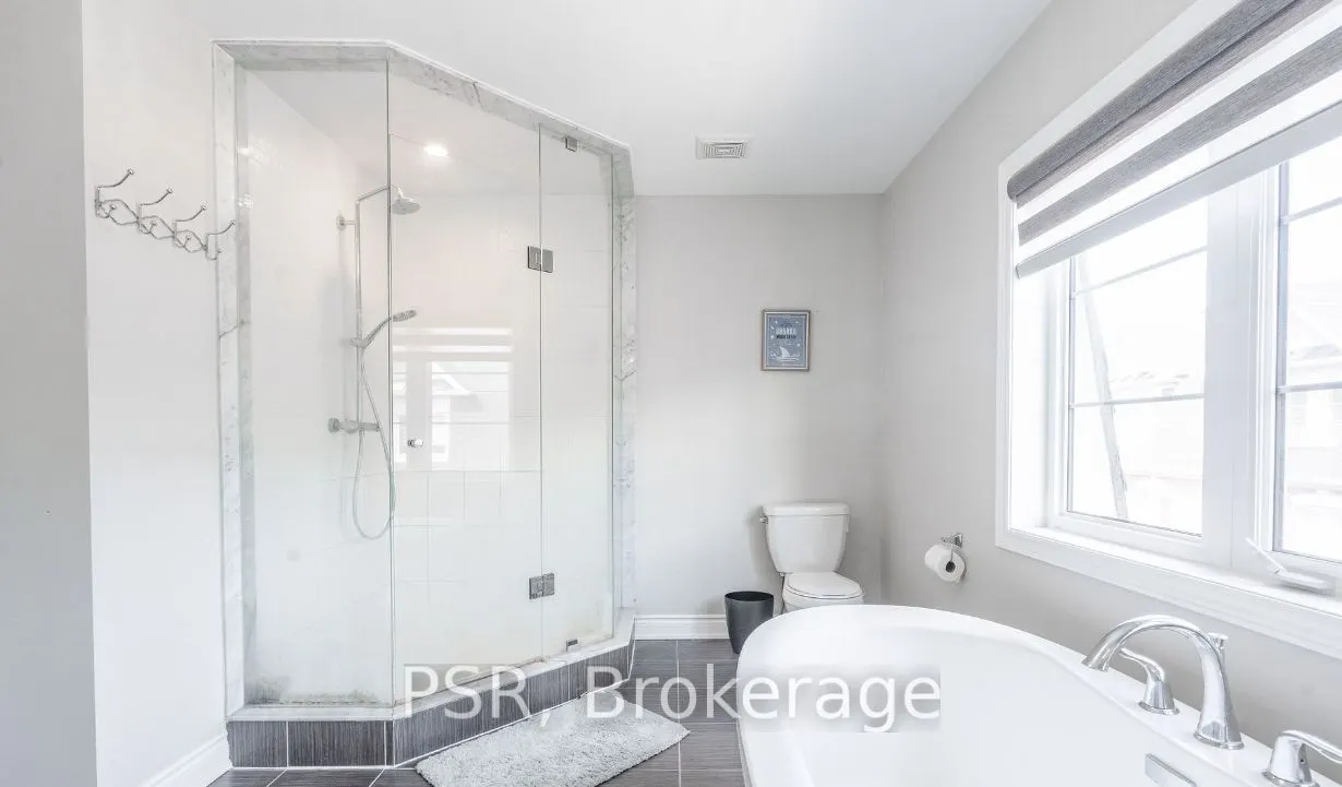 1331 Major Mackenzie Drive W, #29
