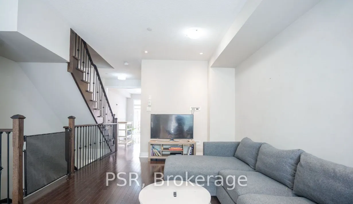 1331 Major Mackenzie Drive W, #29