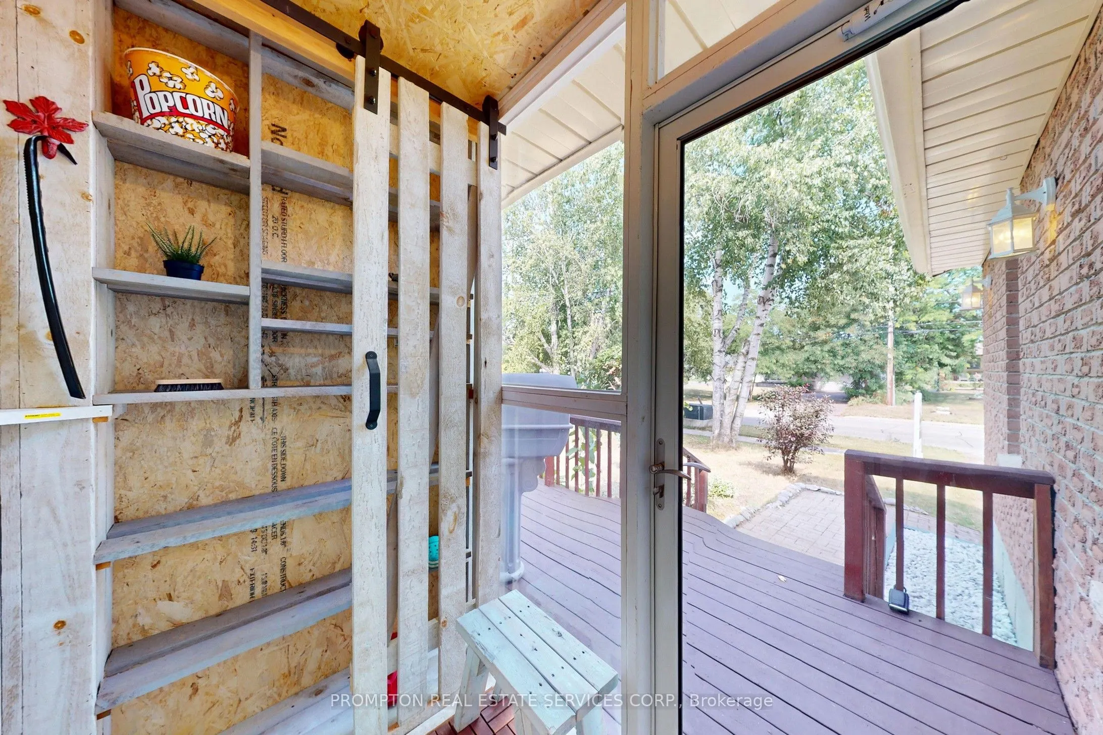 89 Riverglen Drive