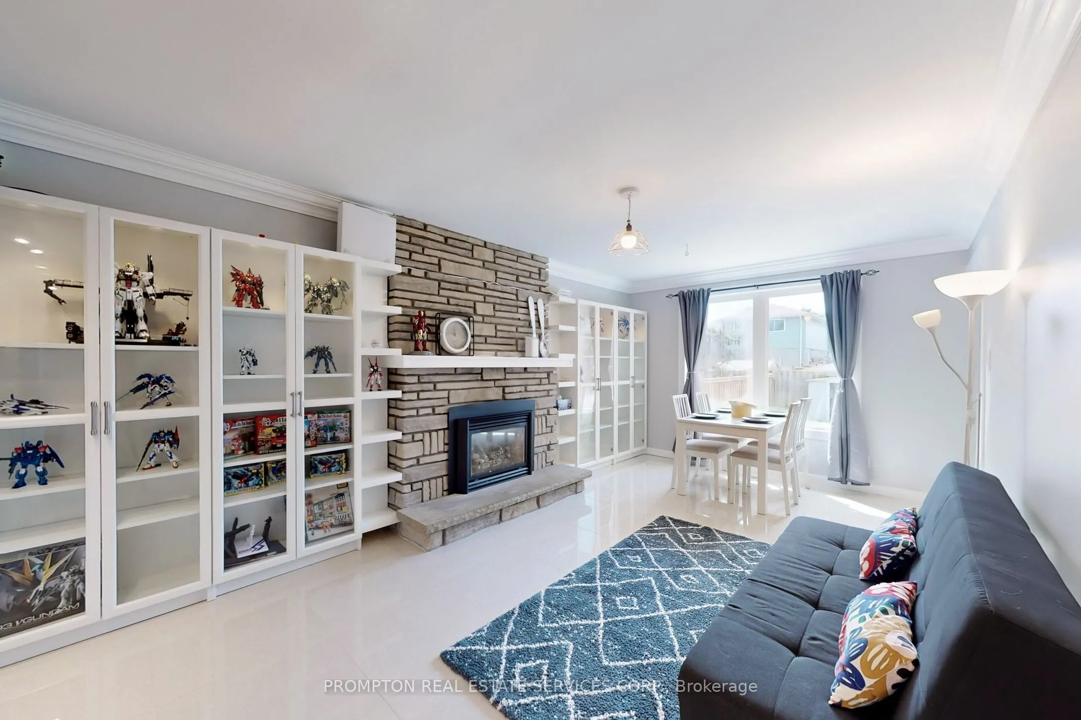 89 Riverglen Drive
