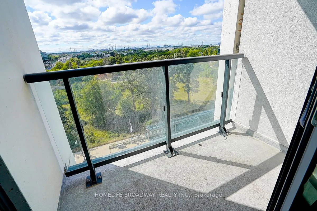 8 Cedarland Drive, #1016