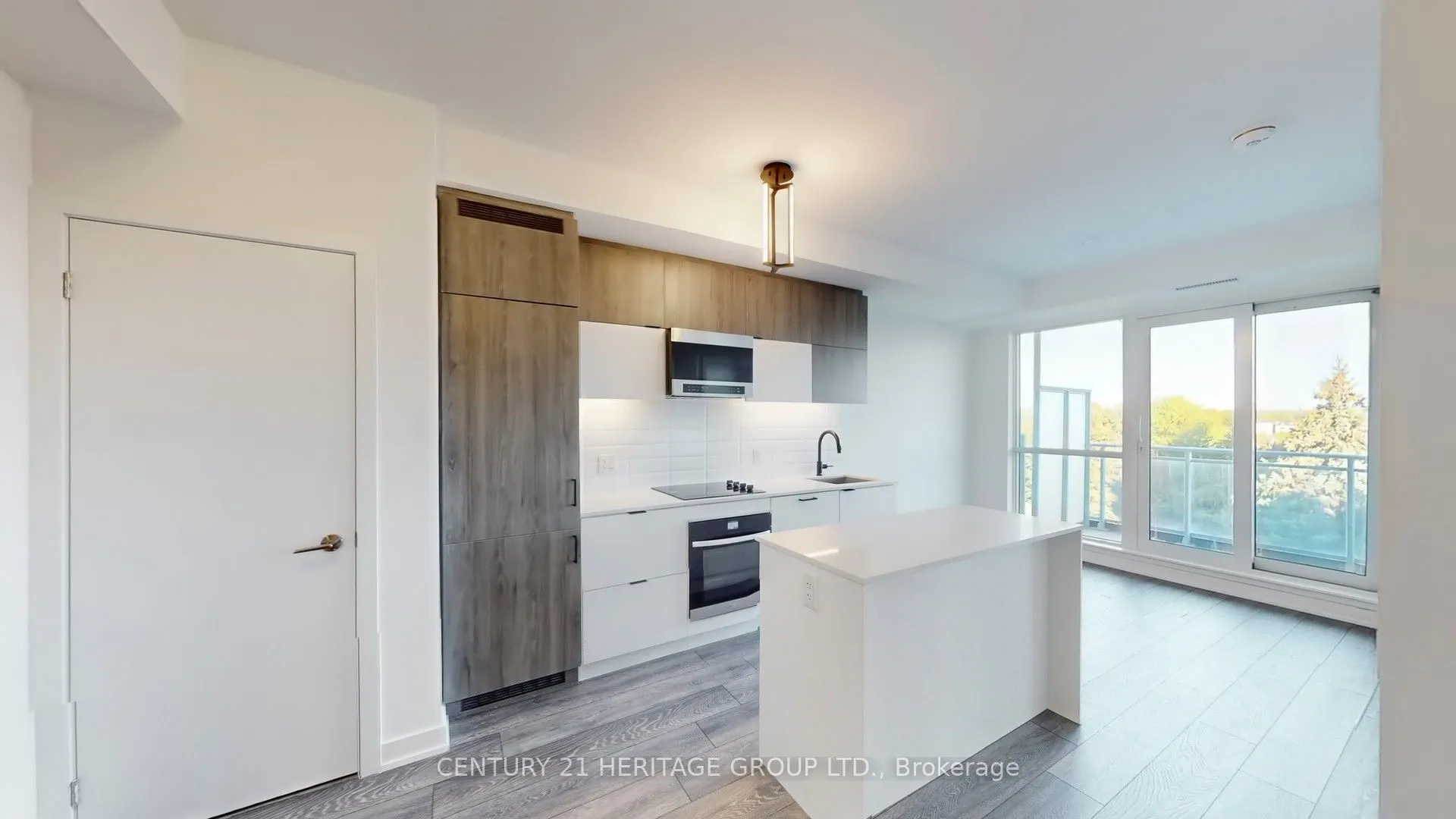 8888 Yonge Street N, #414