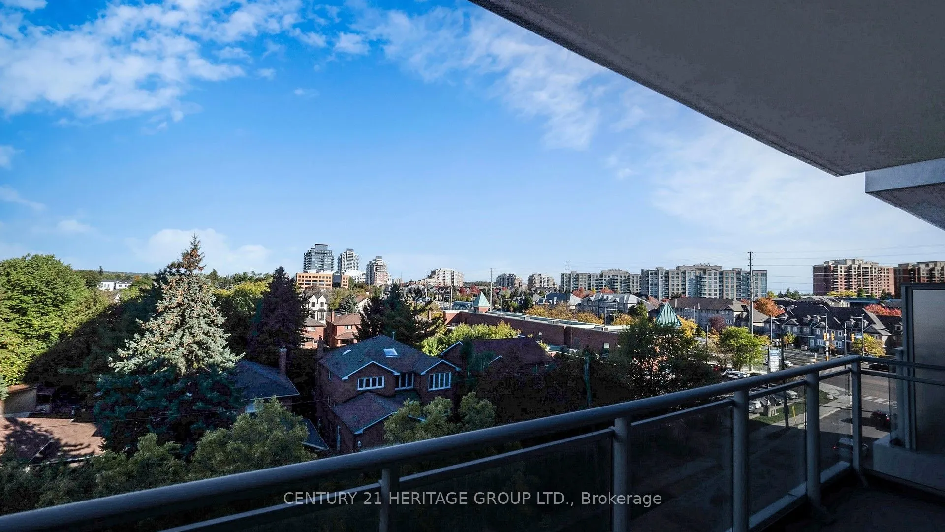 8888 Yonge Street N, #414