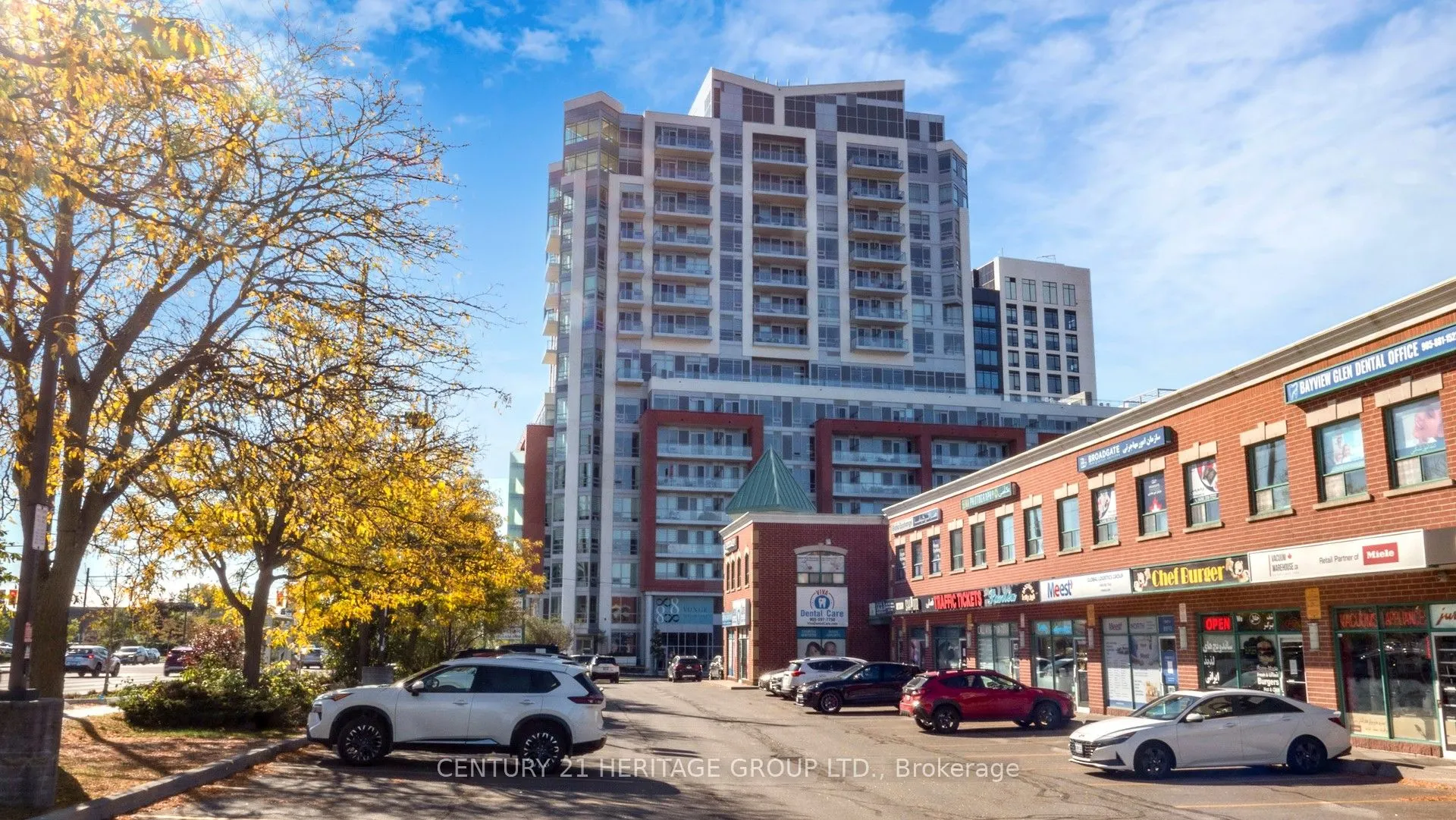 8888 Yonge Street N, #414