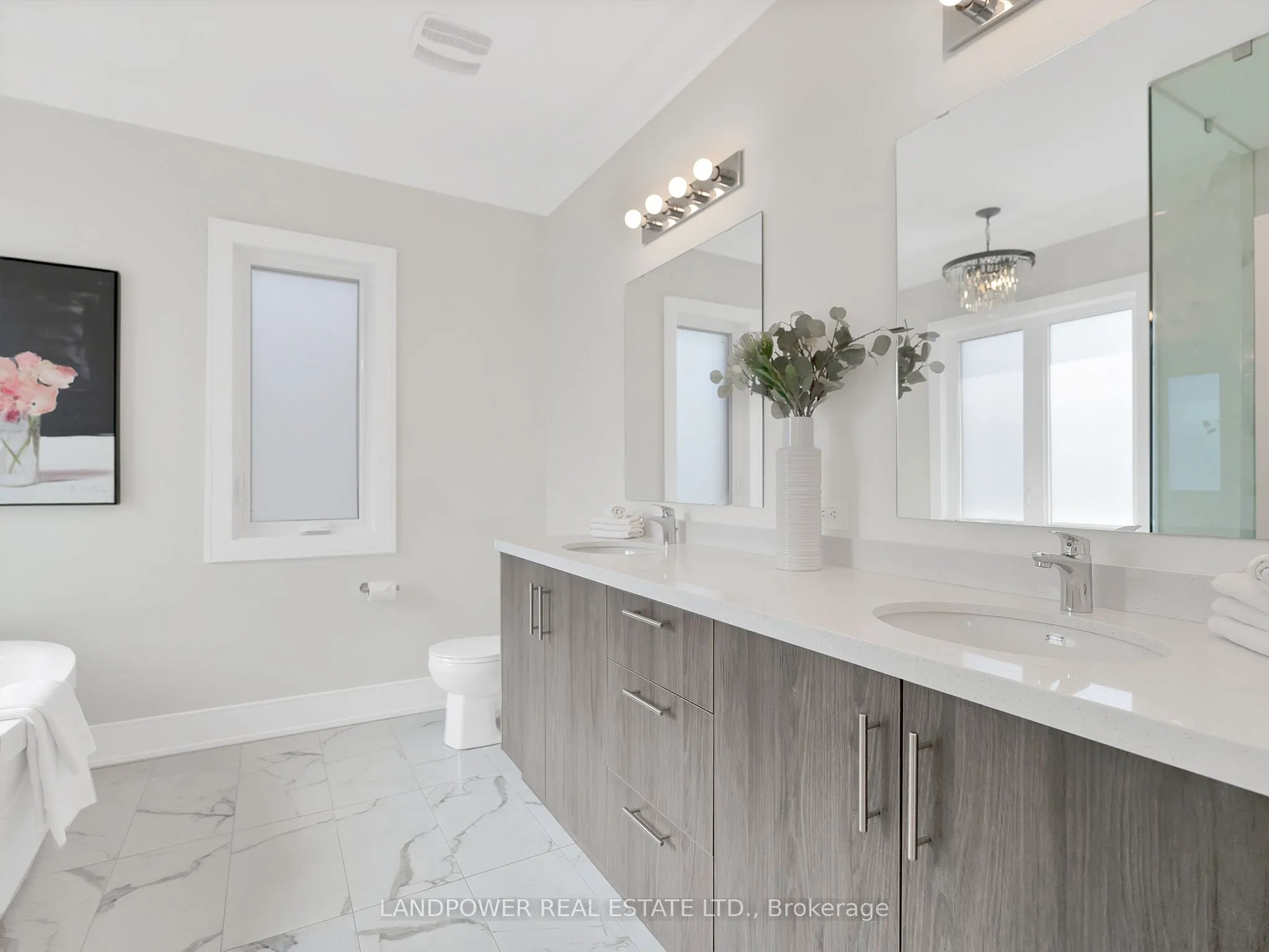 35 Longworth Avenue
