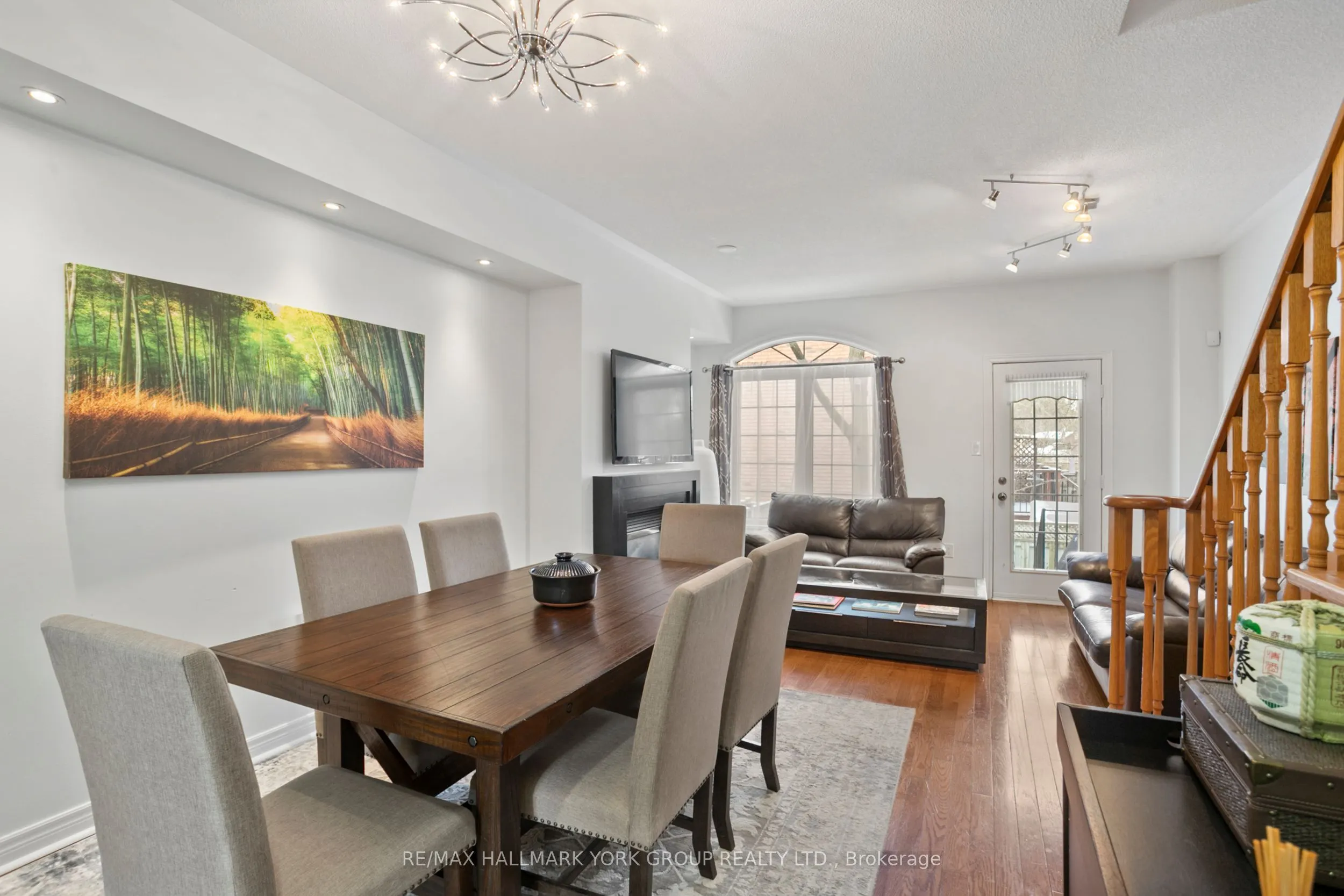 38 Hunt Avenue, #Unit 10