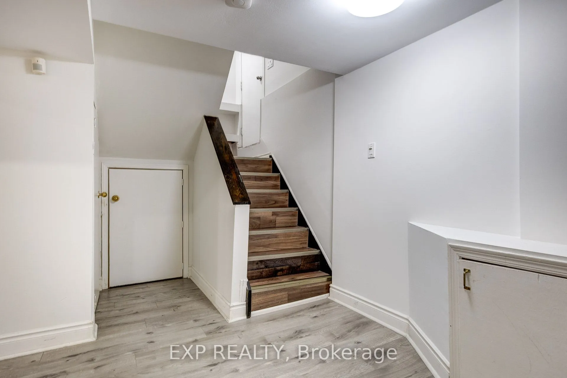 158 Millcroft Way