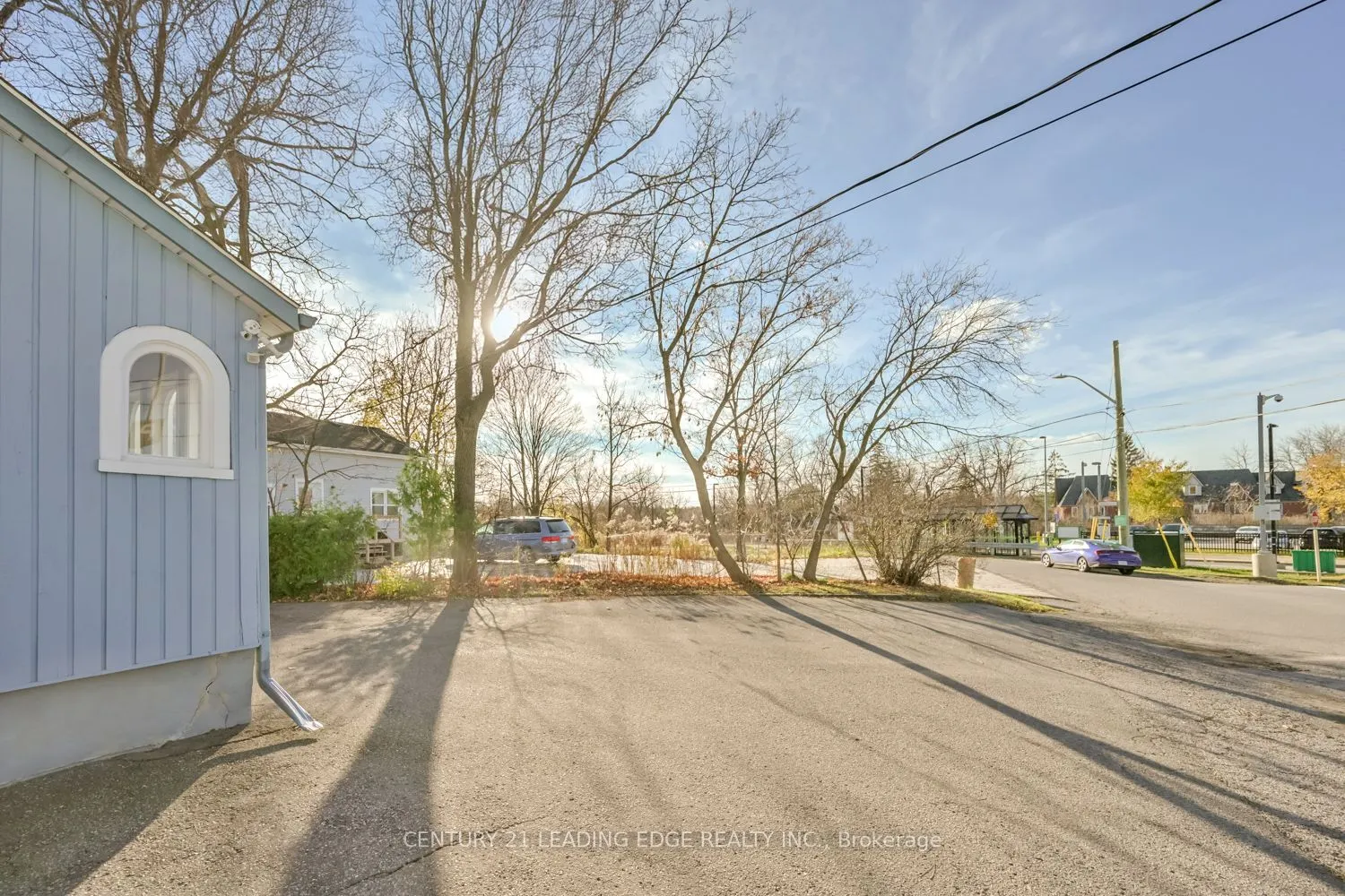202 Main Street N