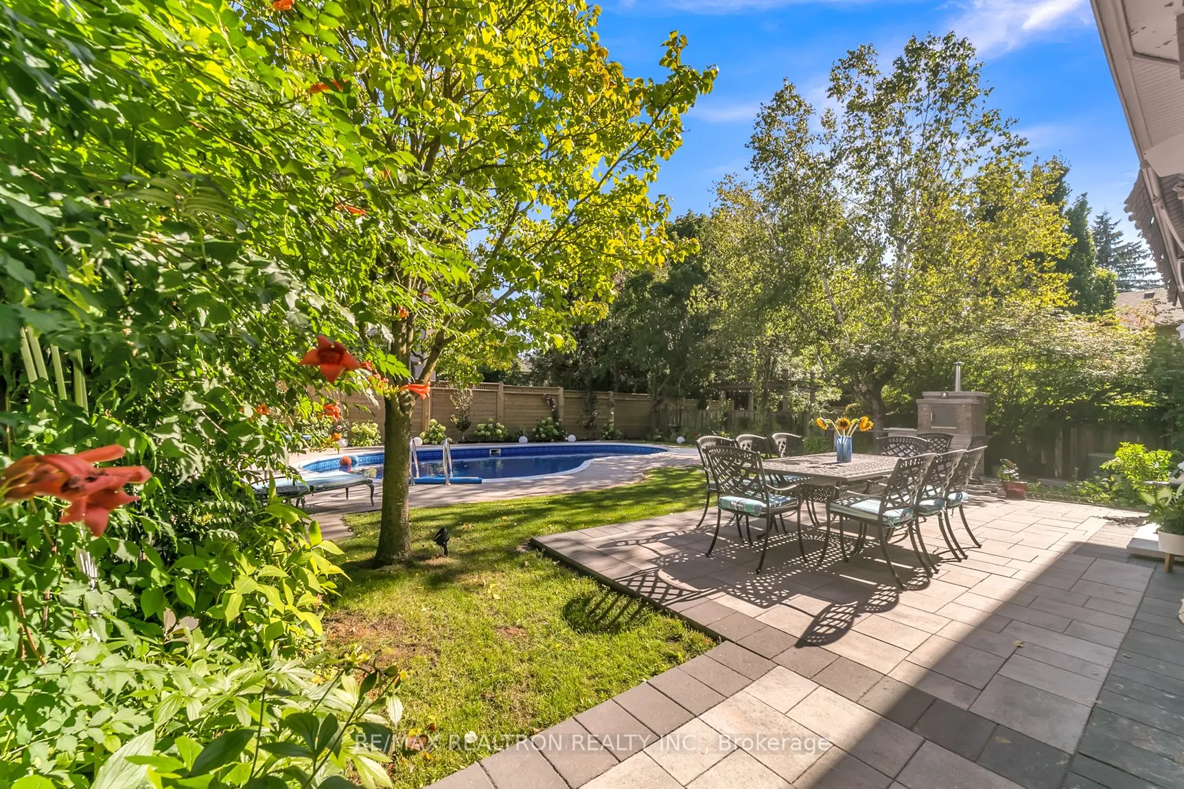 107 Golf Links Drive