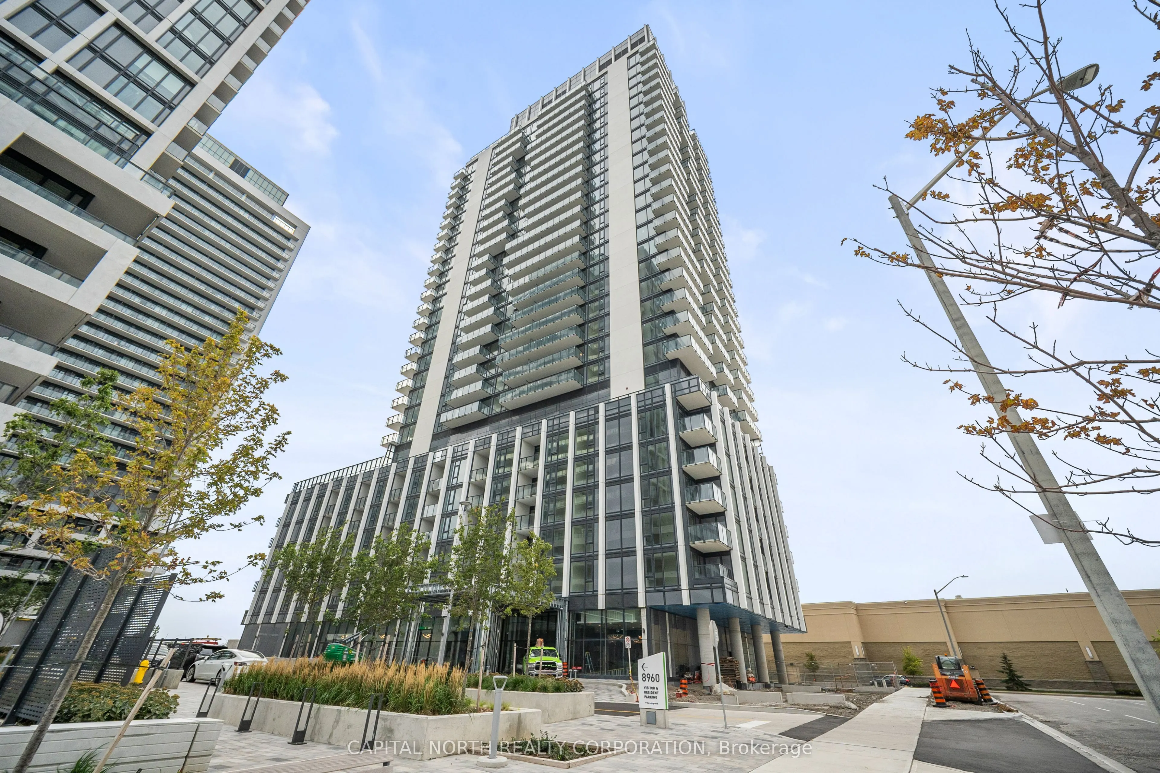 27 Korda Gate, #314