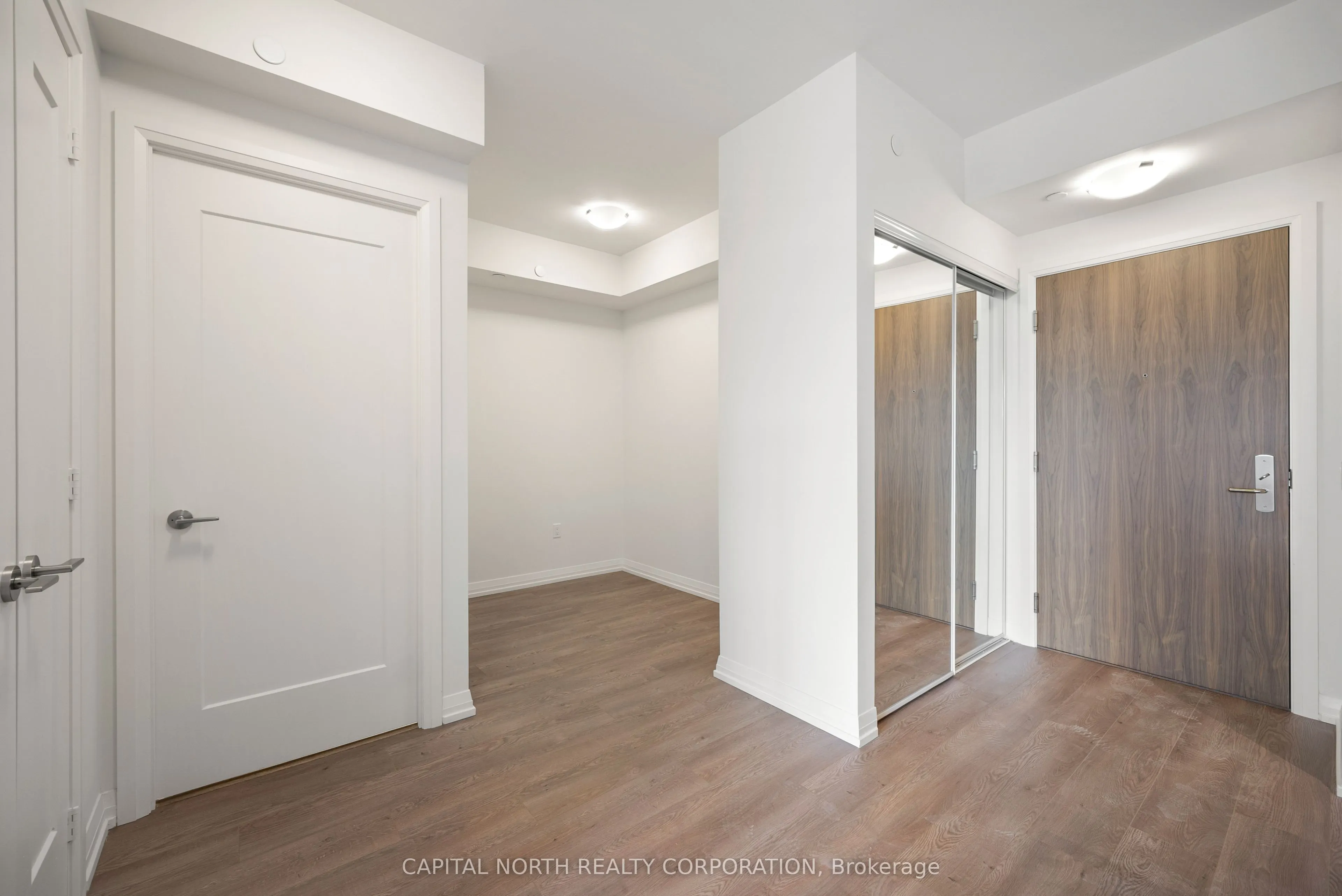 27 Korda Gate, #314