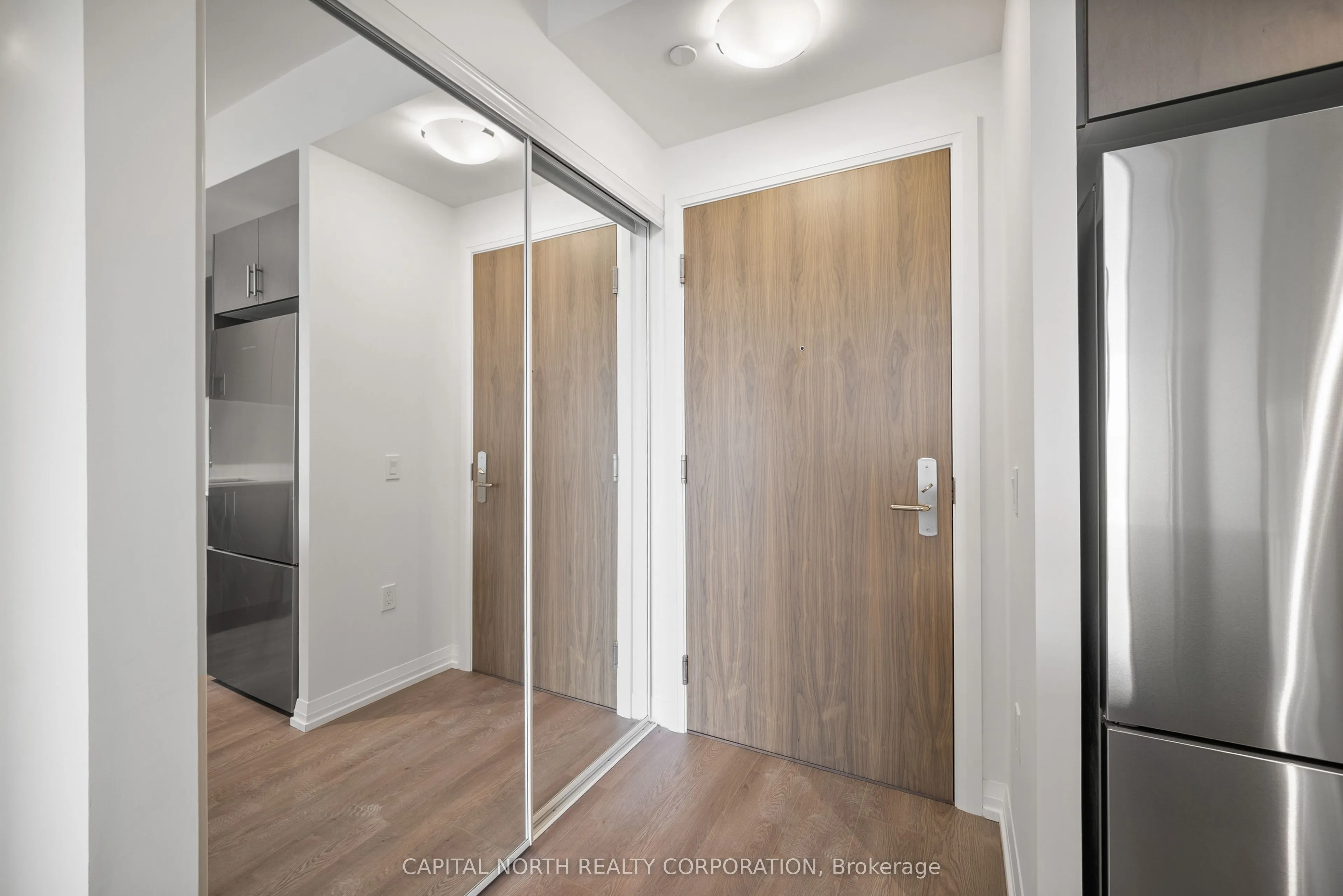 27 Korda Gate, #314