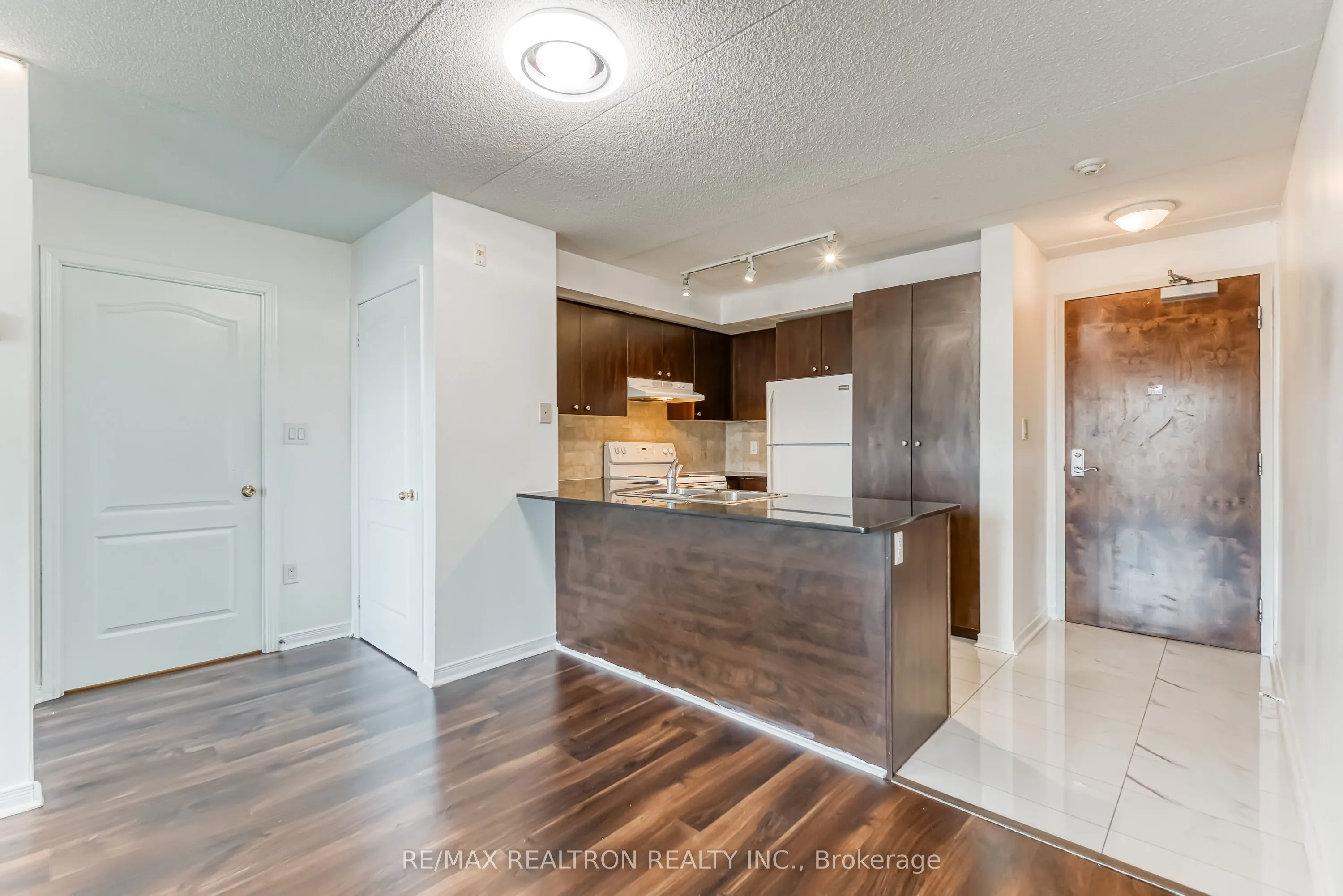 4600 Steeles Avenue E, #310