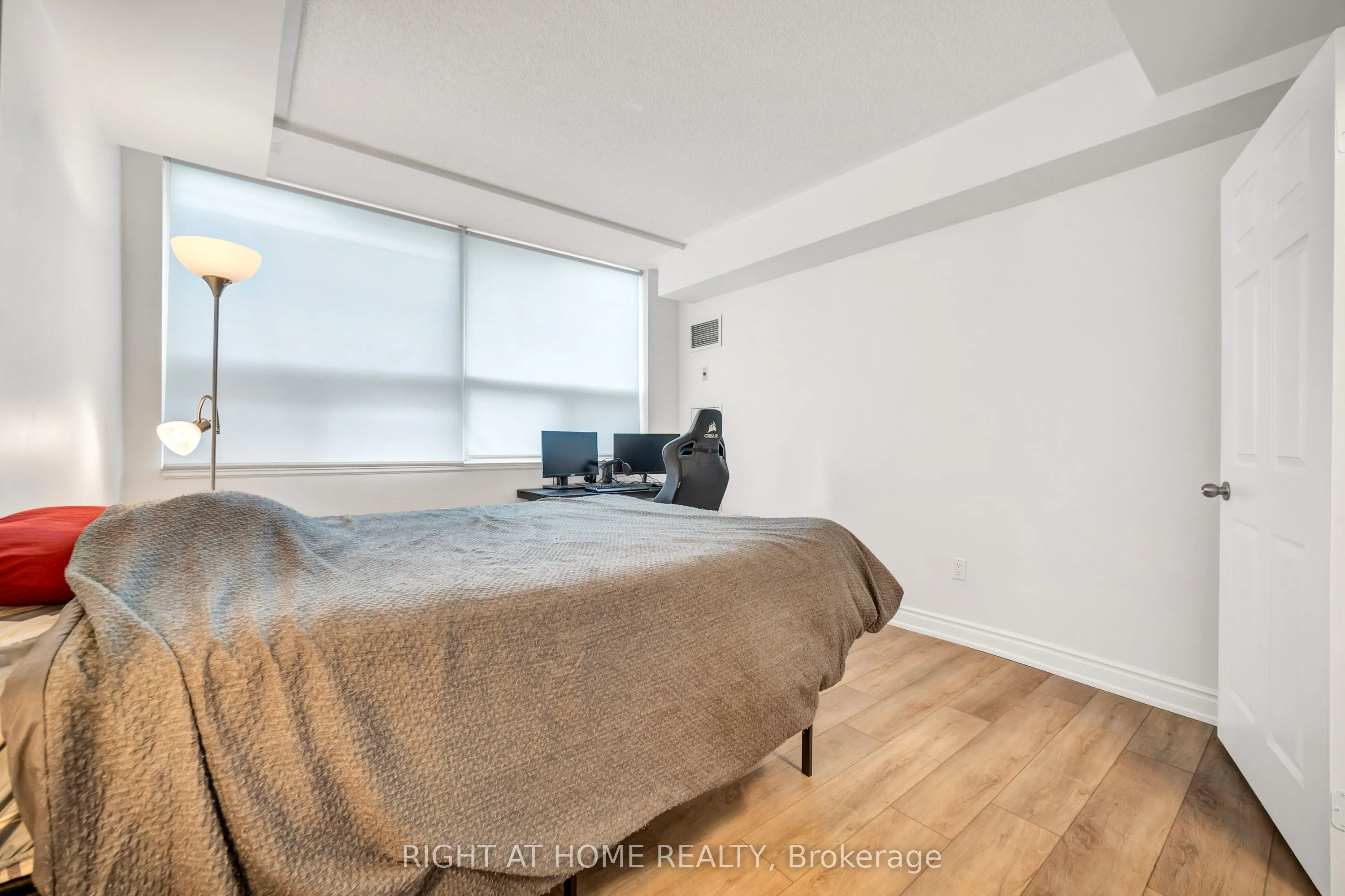 7398 Yonge Street, #107A