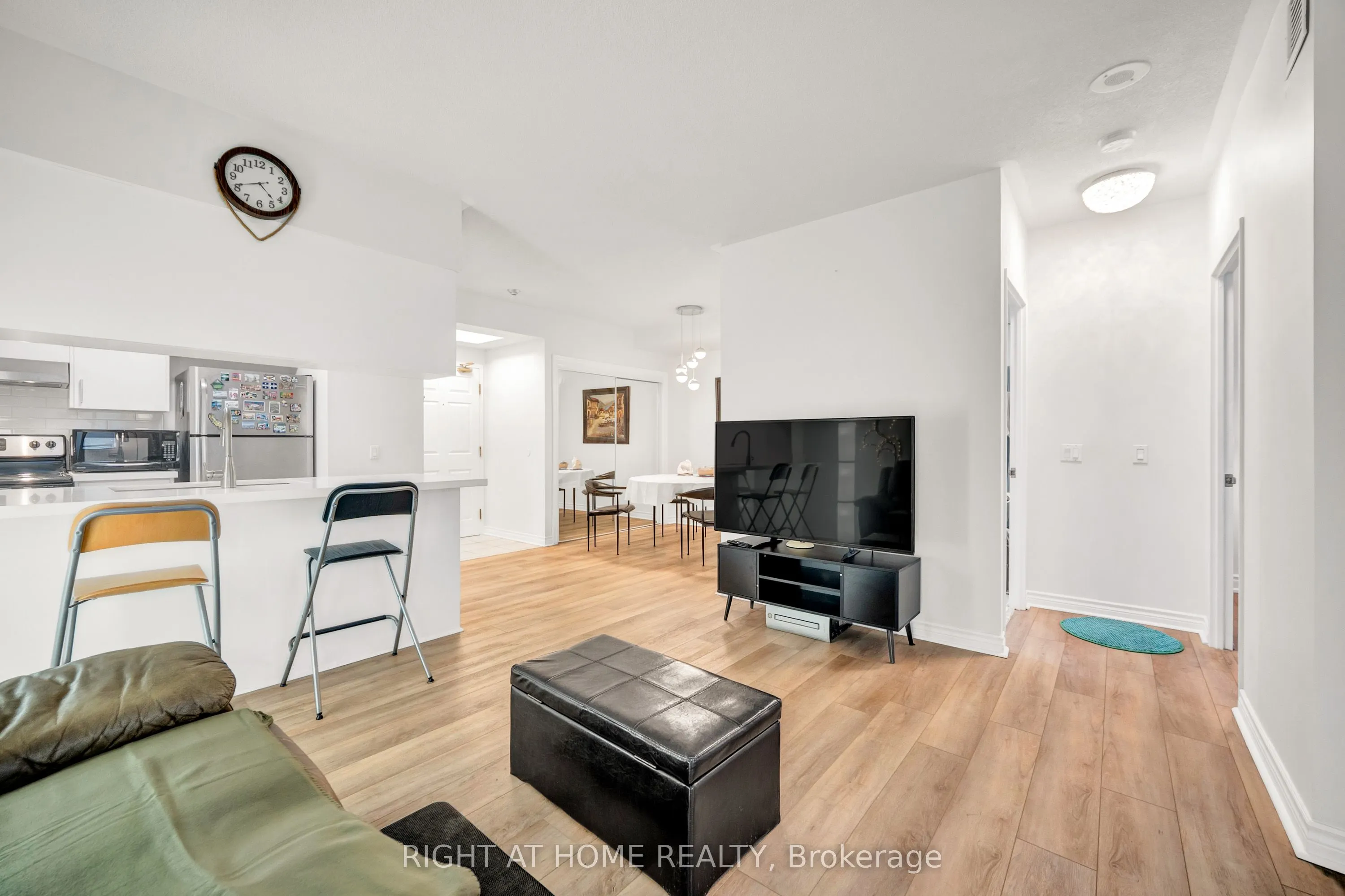 7398 Yonge Street, #107A