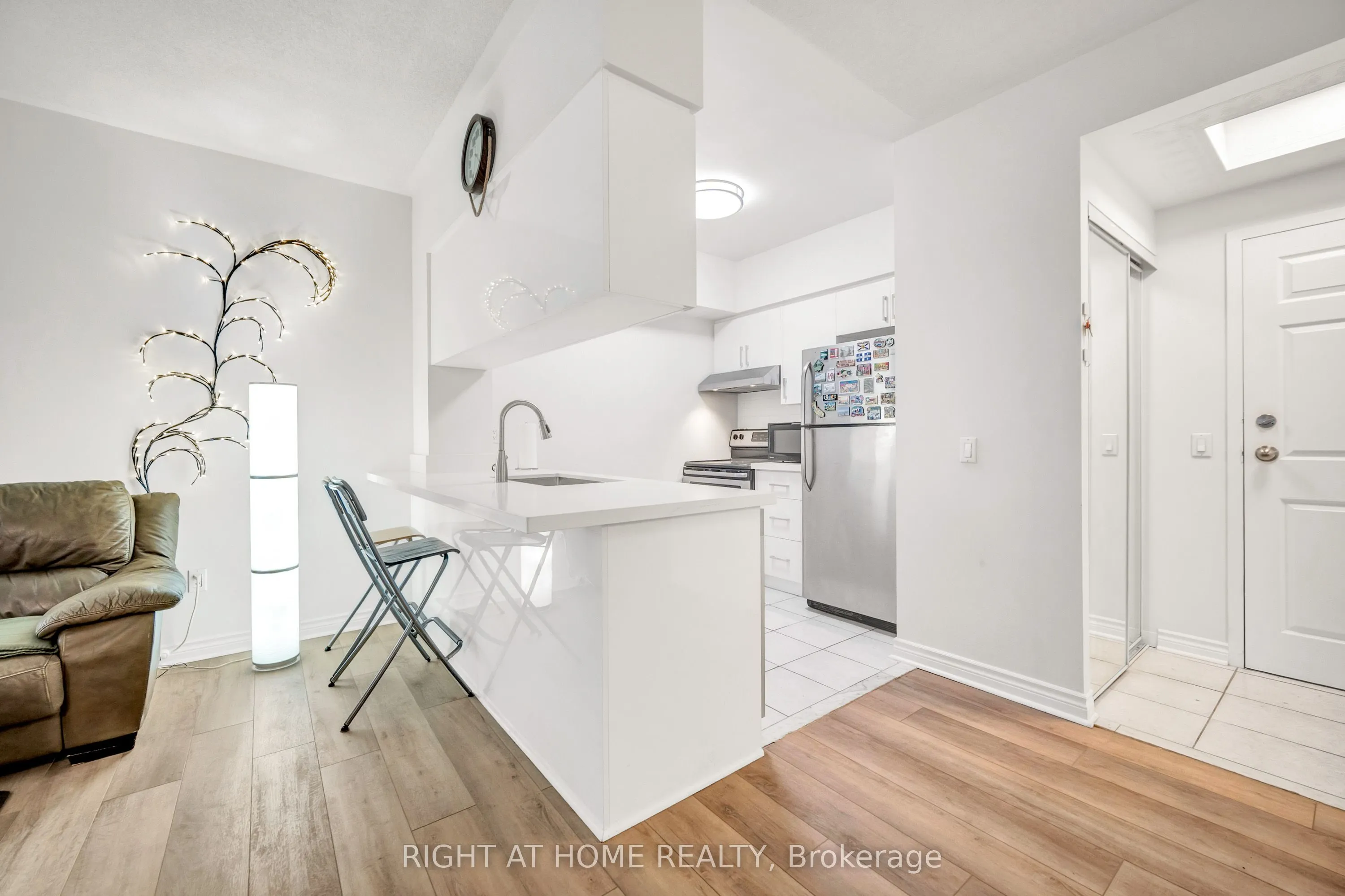 7398 Yonge Street, #107A
