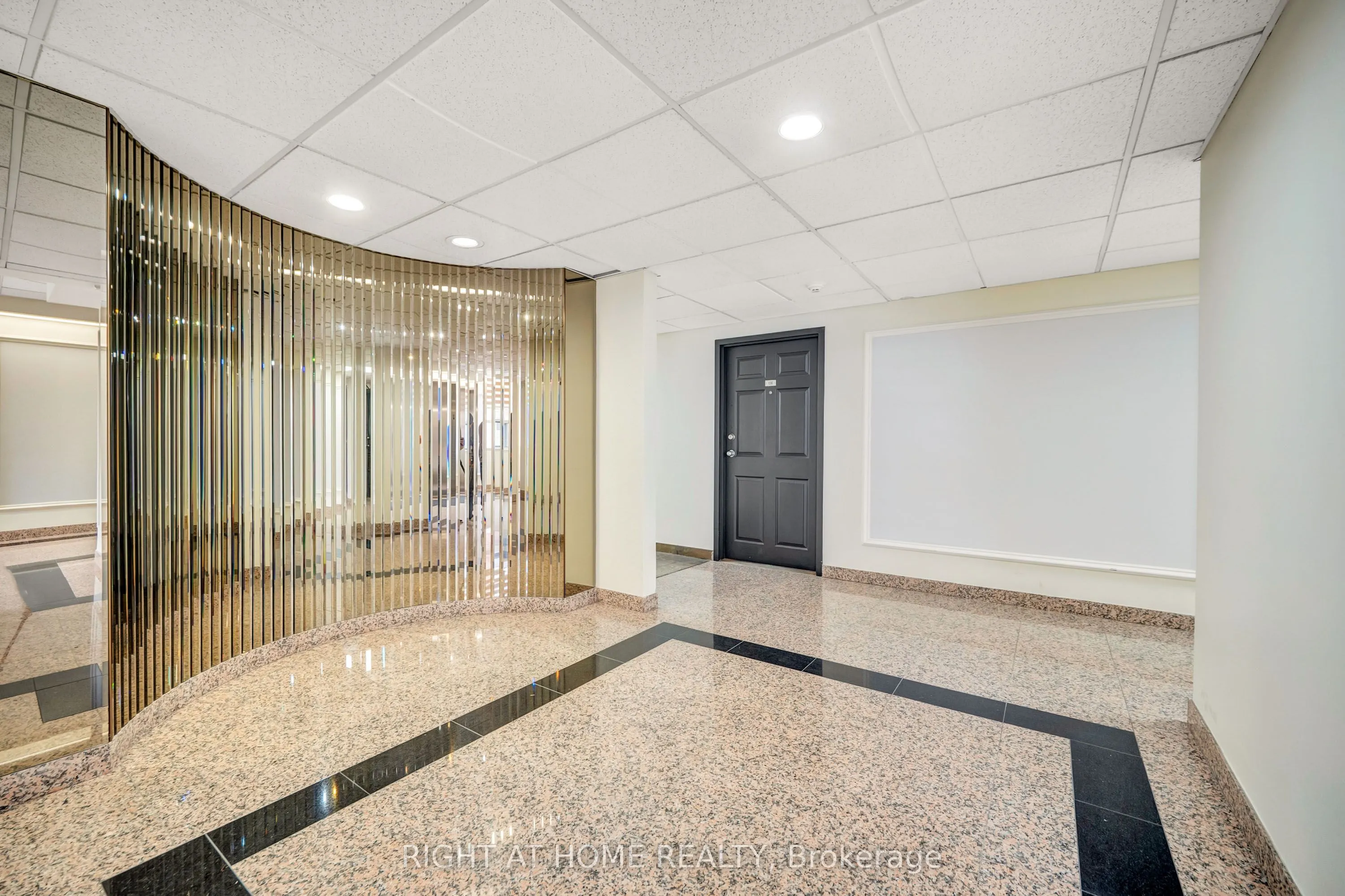 7398 Yonge Street, #107A