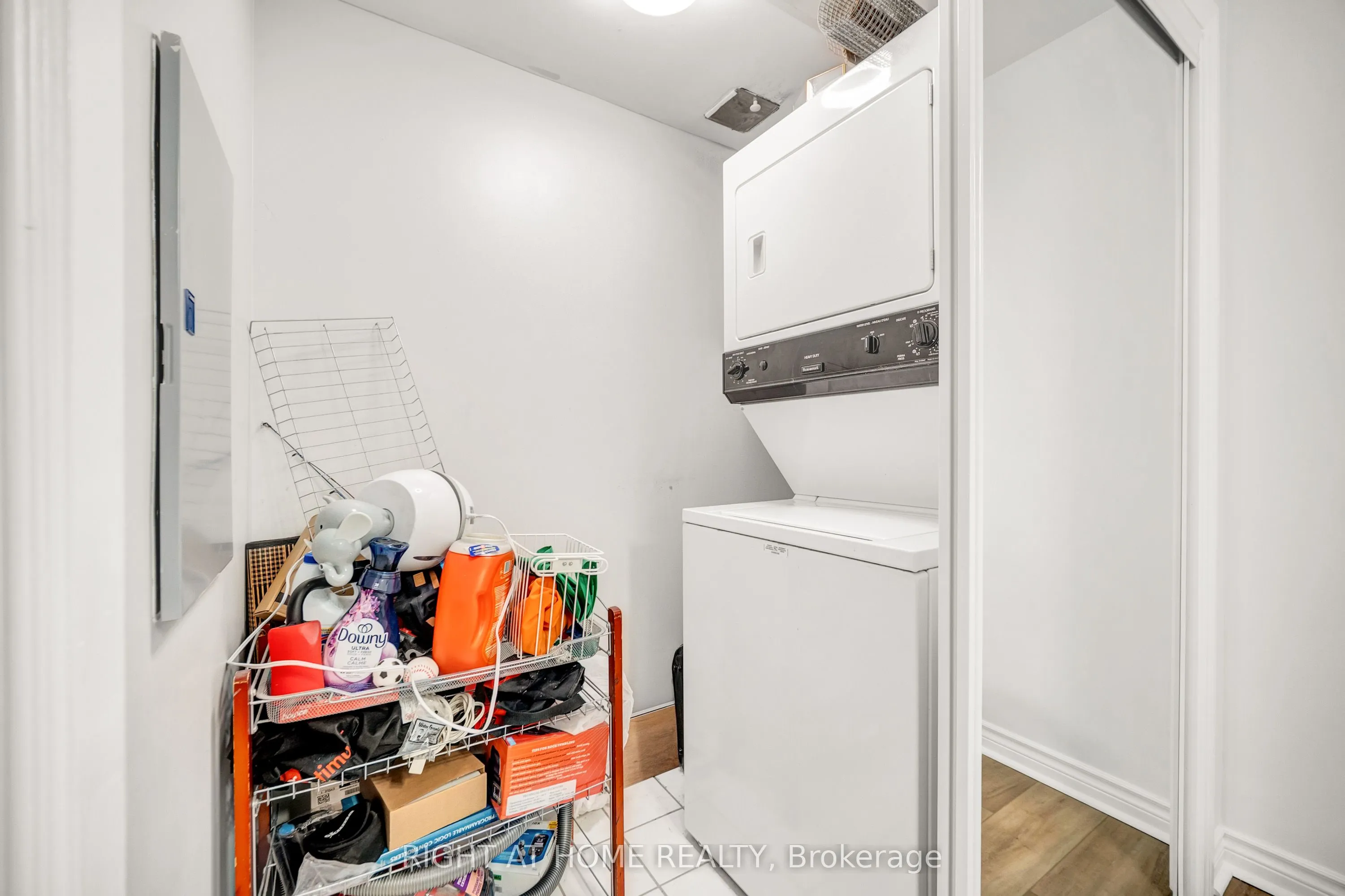 7398 Yonge Street, #107A