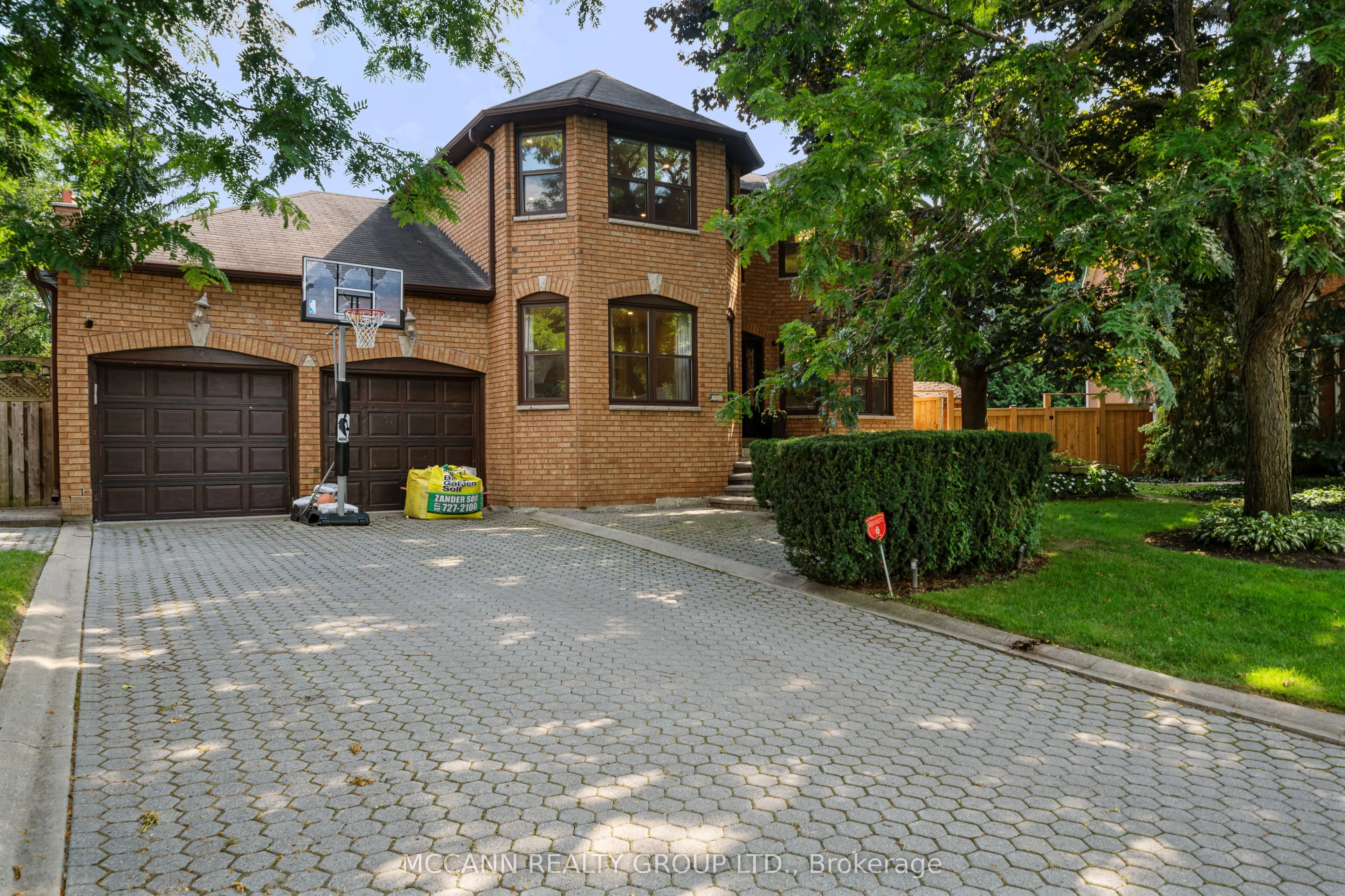 5 Waverley Crescent