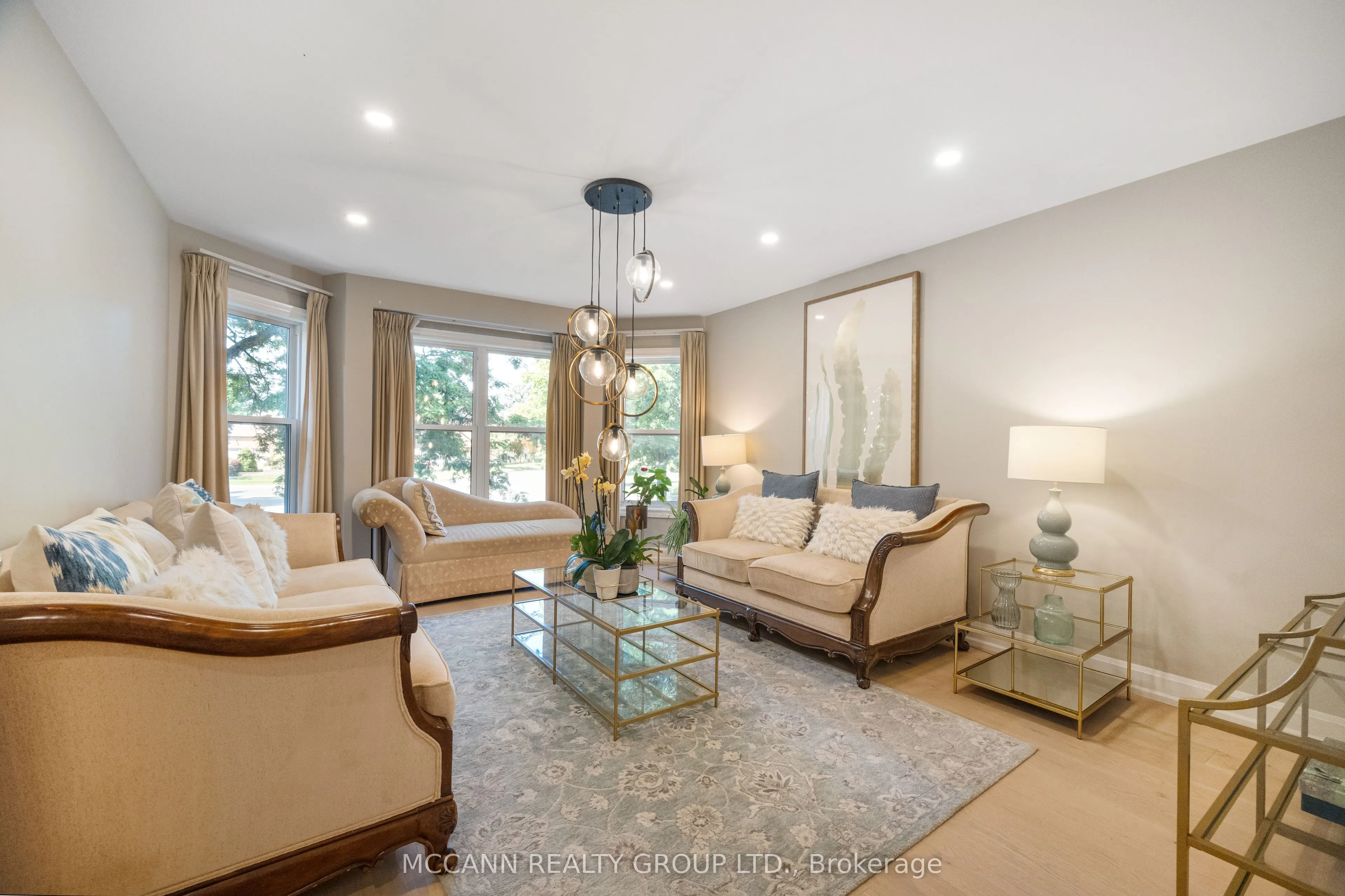 5 Waverley Crescent