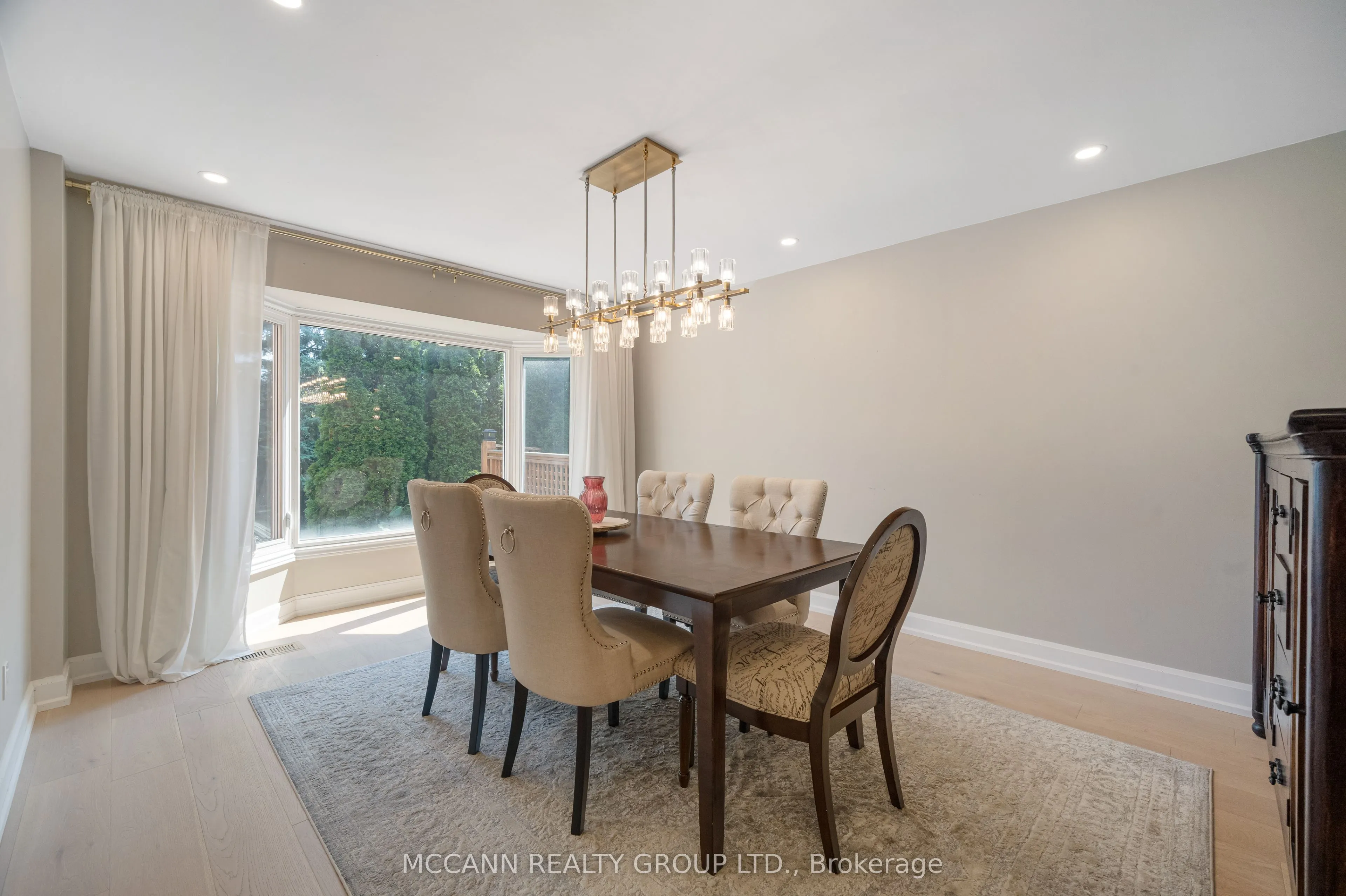5 Waverley Crescent
