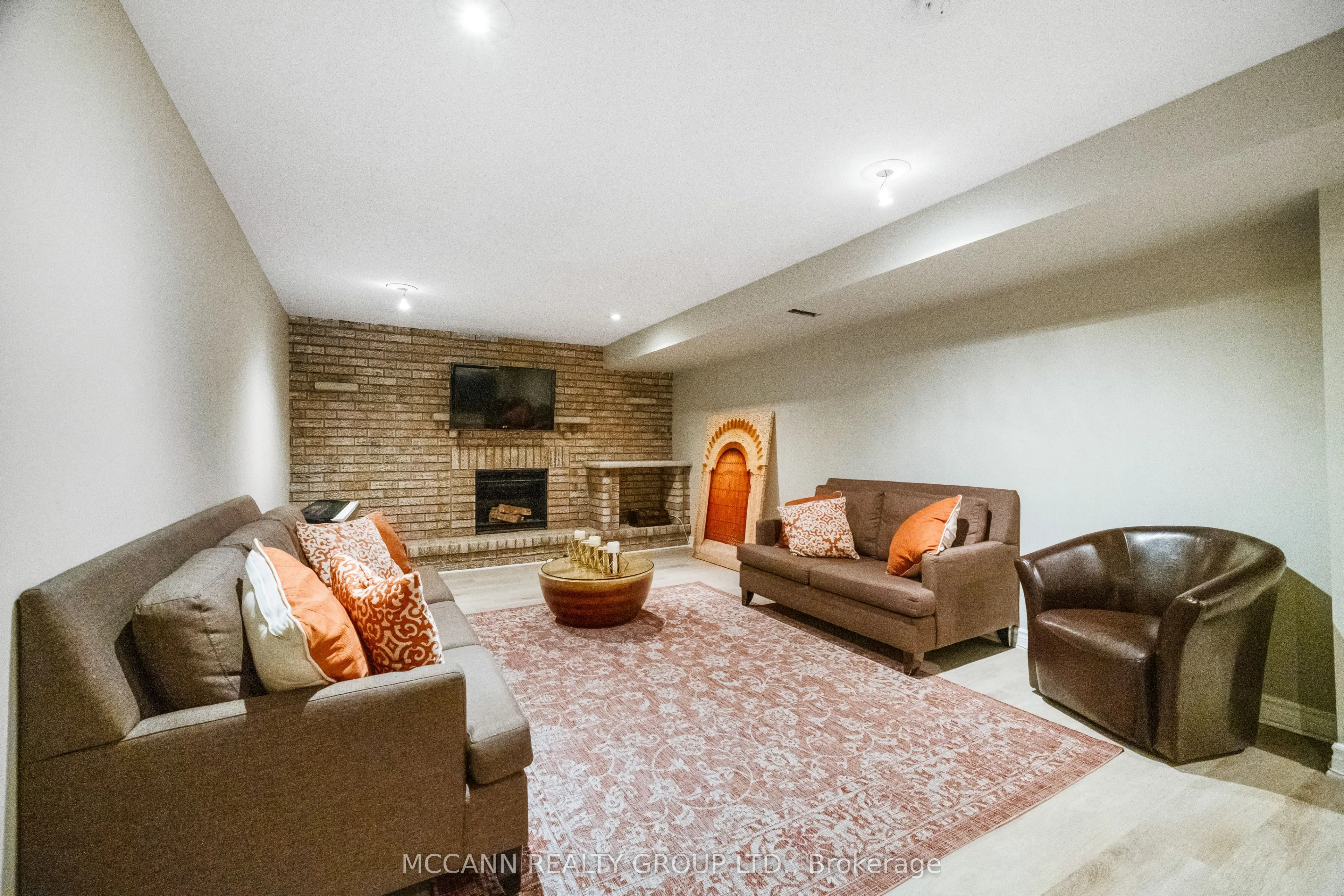 5 Waverley Crescent