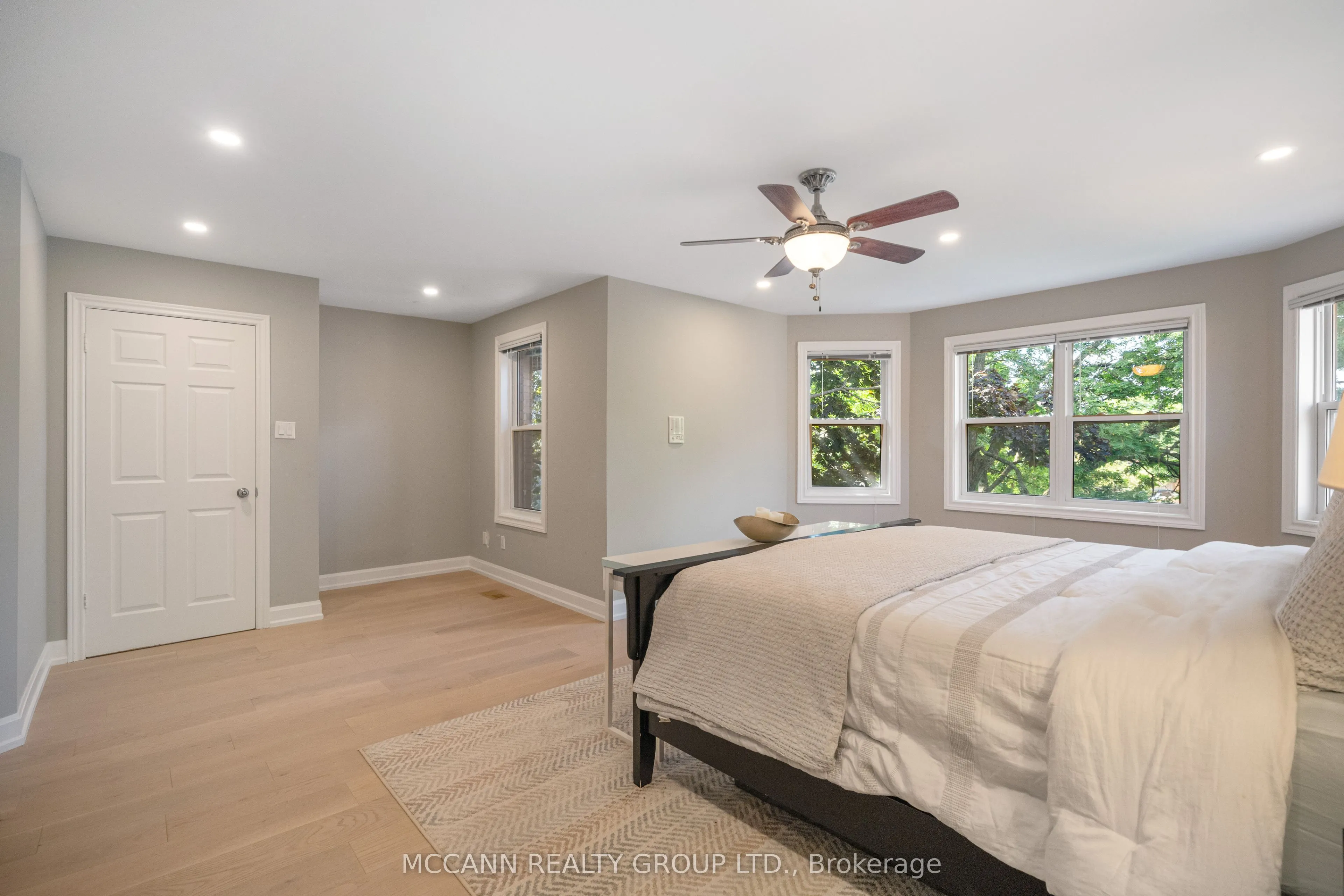 5 Waverley Crescent
