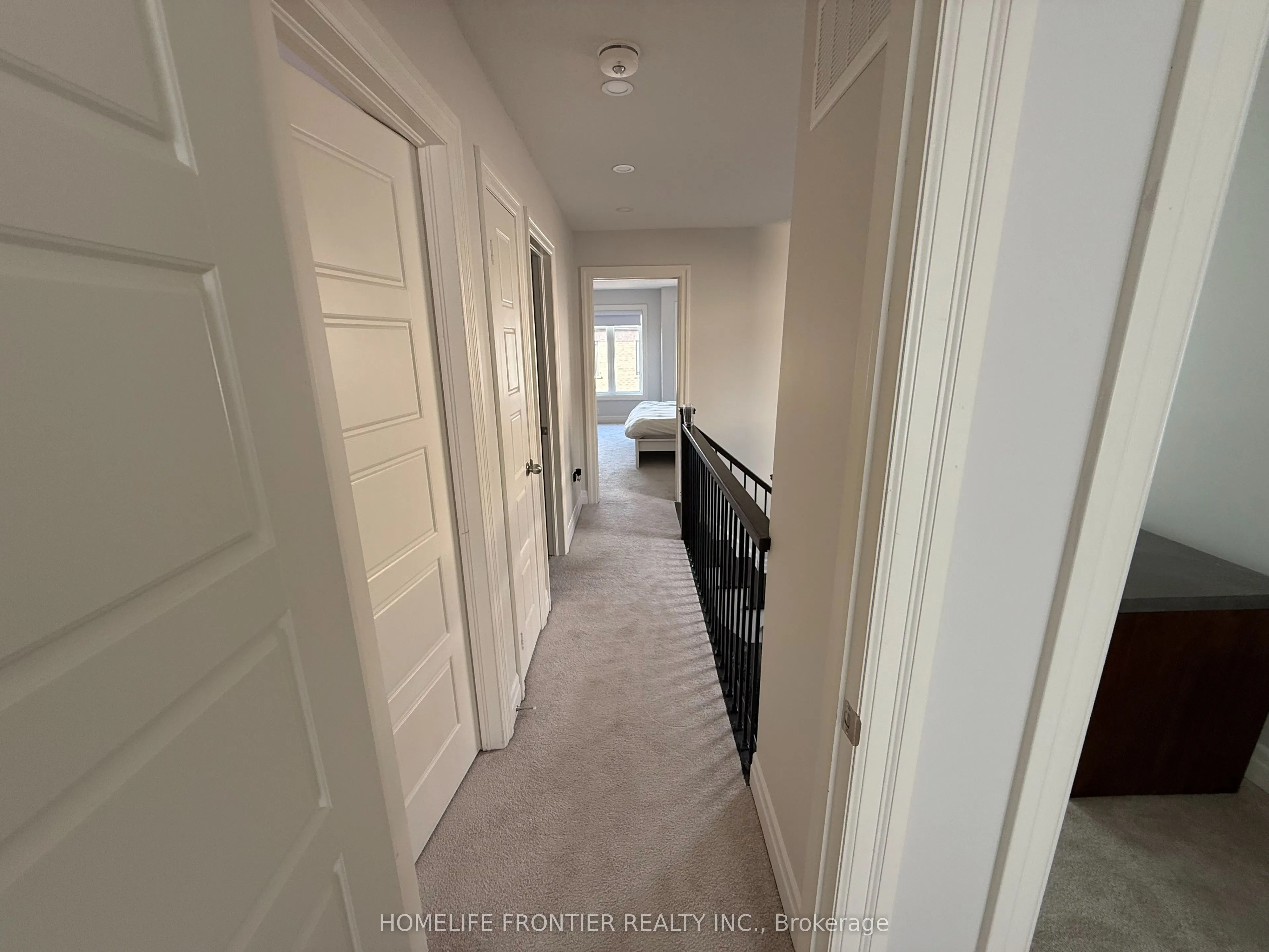 30 Vantage Loop Avenue