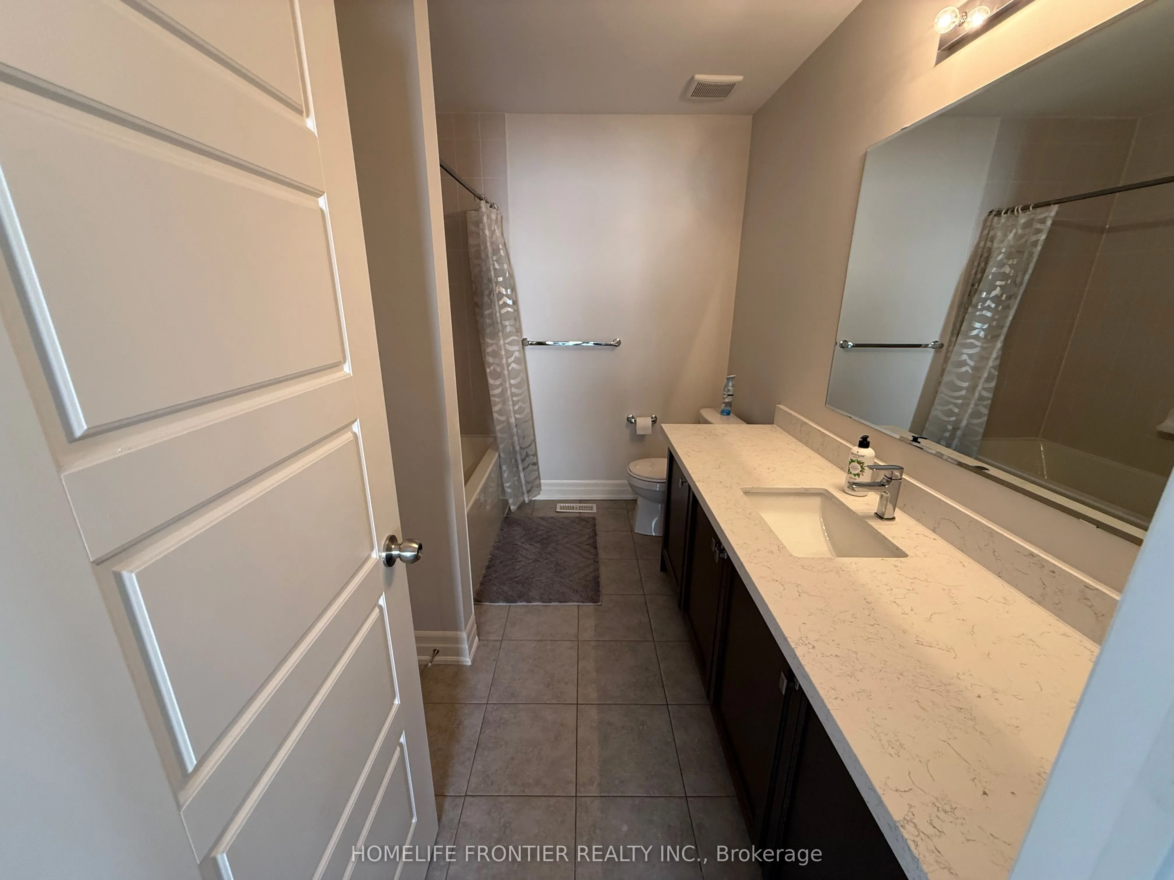 30 Vantage Loop Avenue