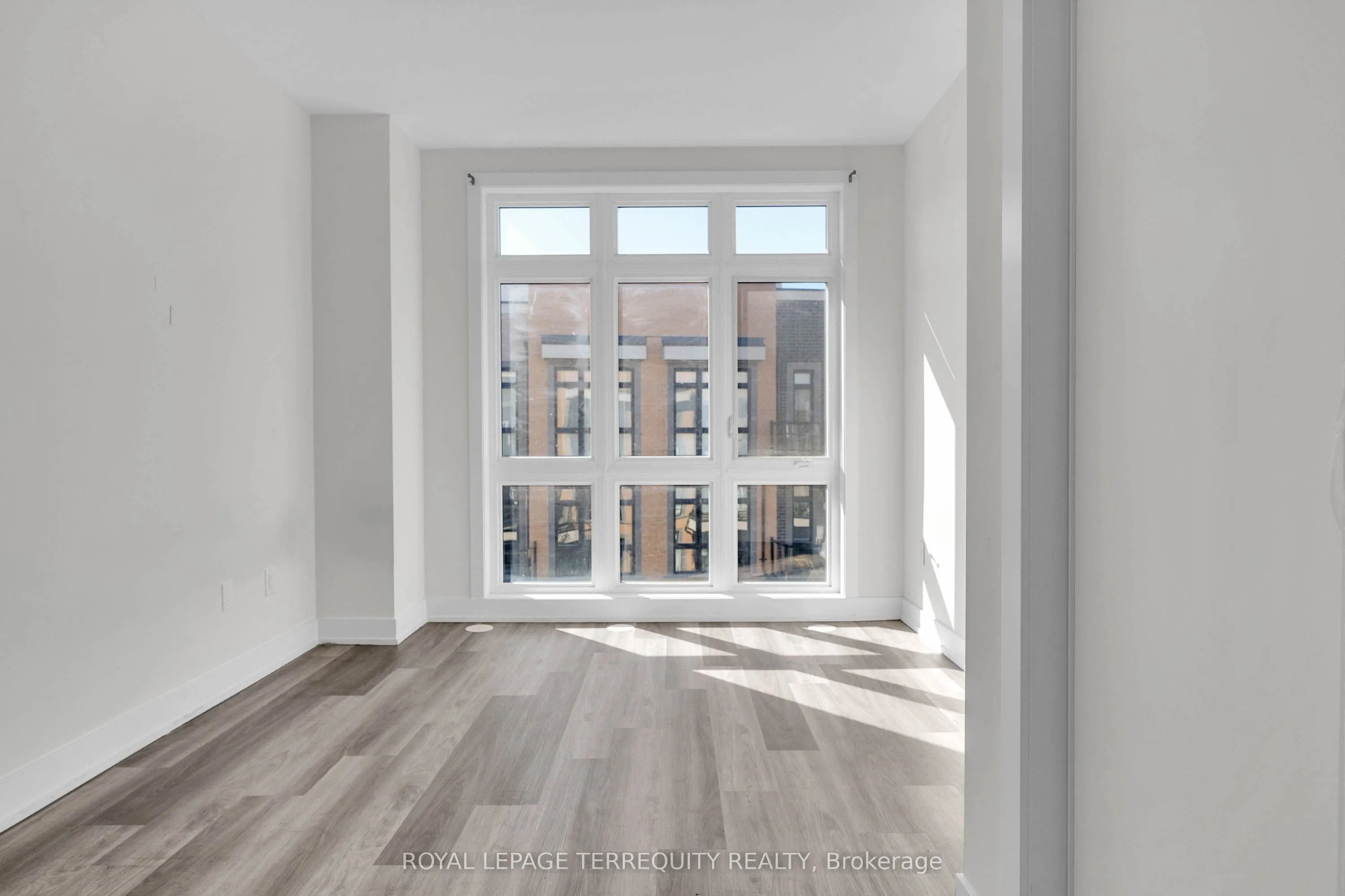 8 Sayers Lane, #17