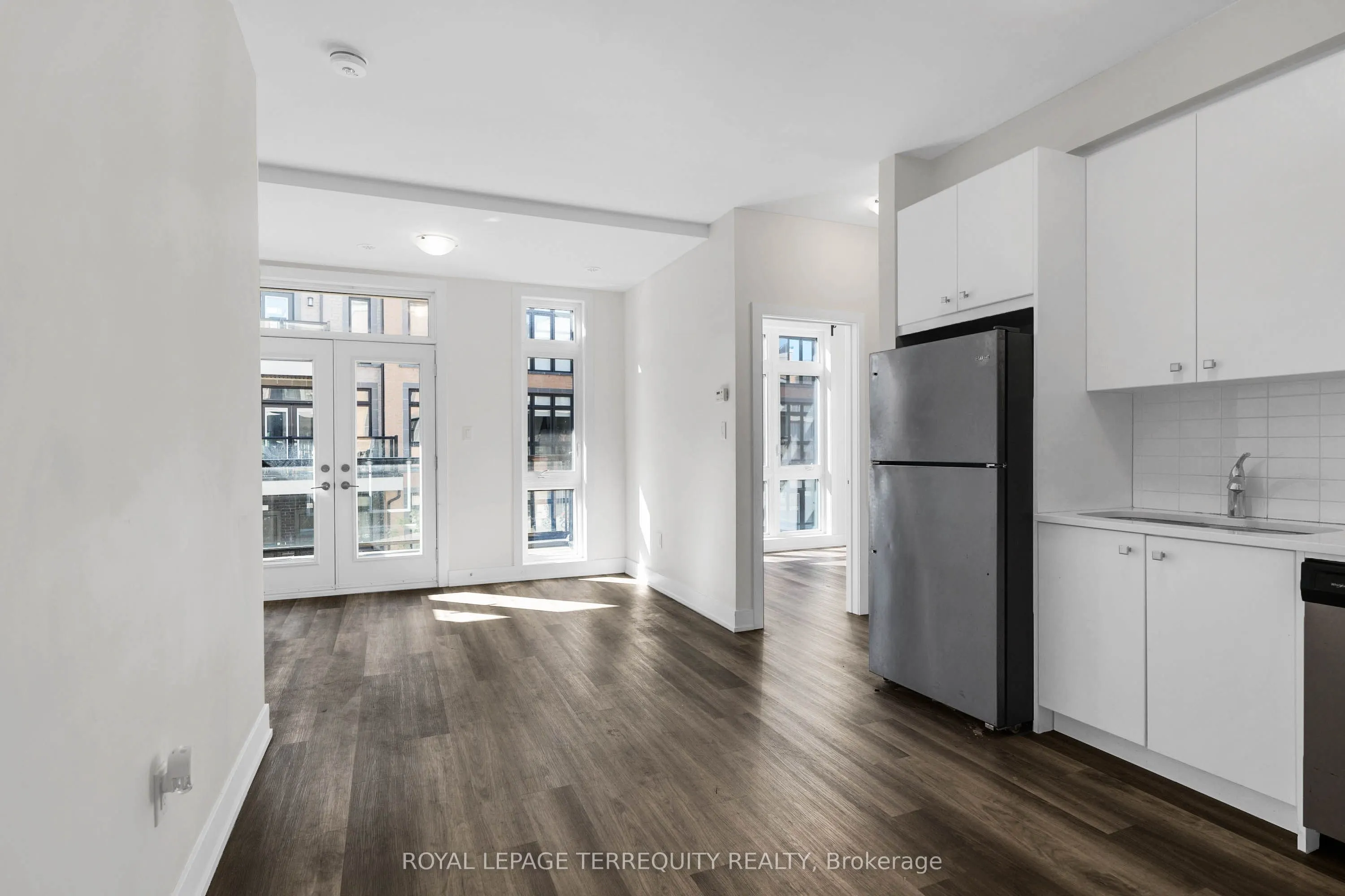 8 Sayers Lane, #17