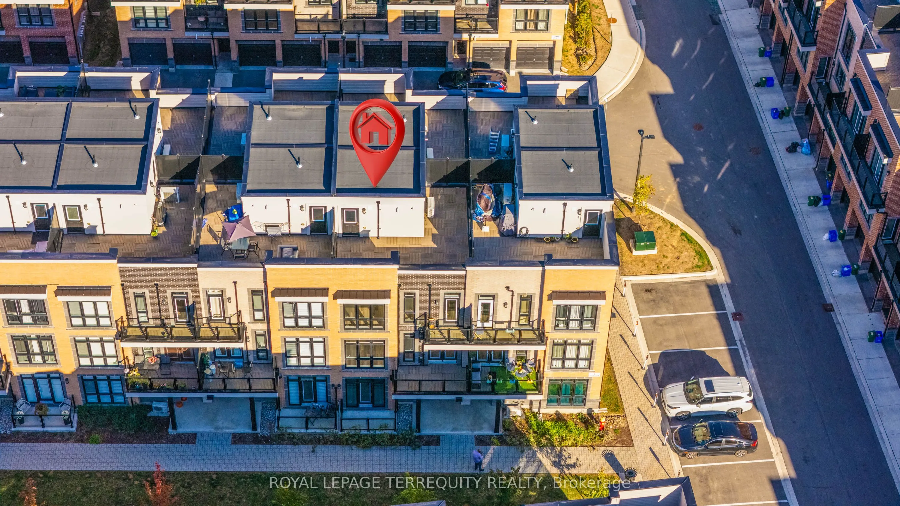 8 Sayers Lane, #17