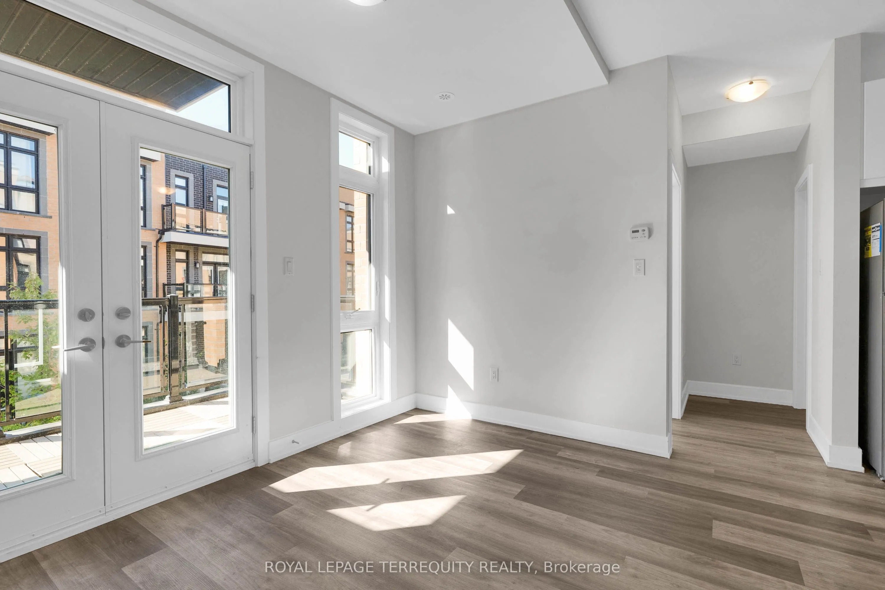 8 Sayers Lane, #17