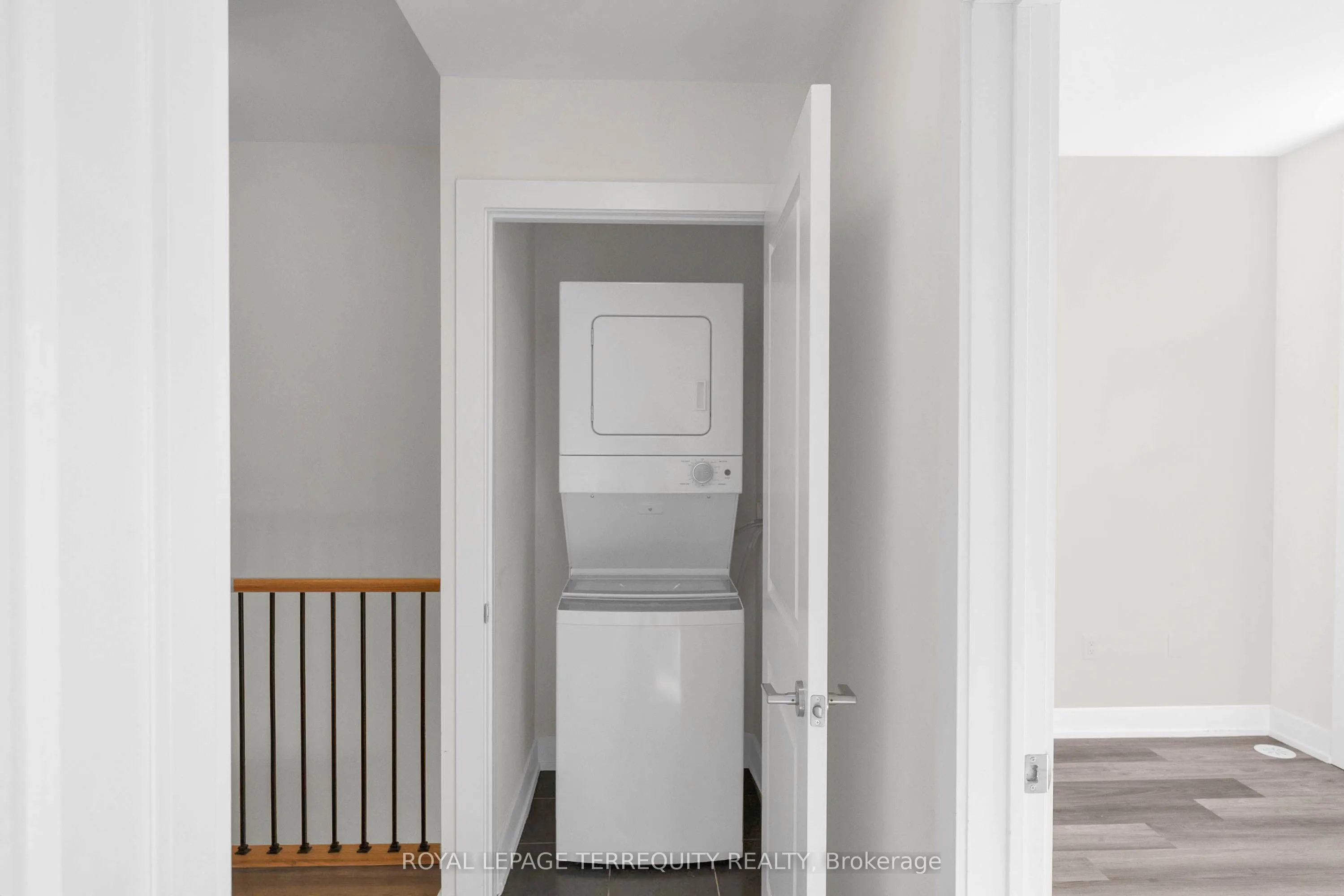 8 Sayers Lane, #17
